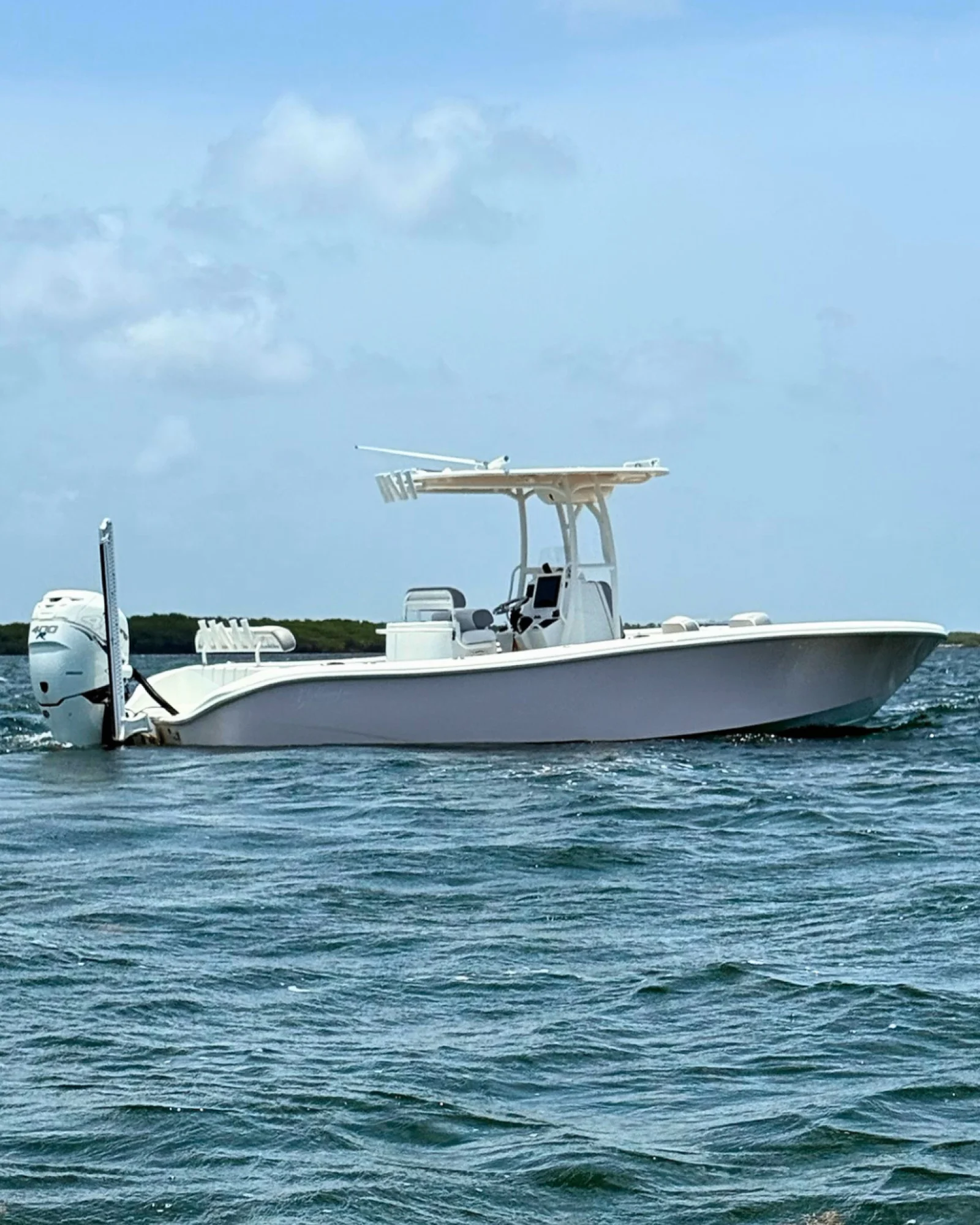 2018 Yellowfin 26 Hybrid - Image 3