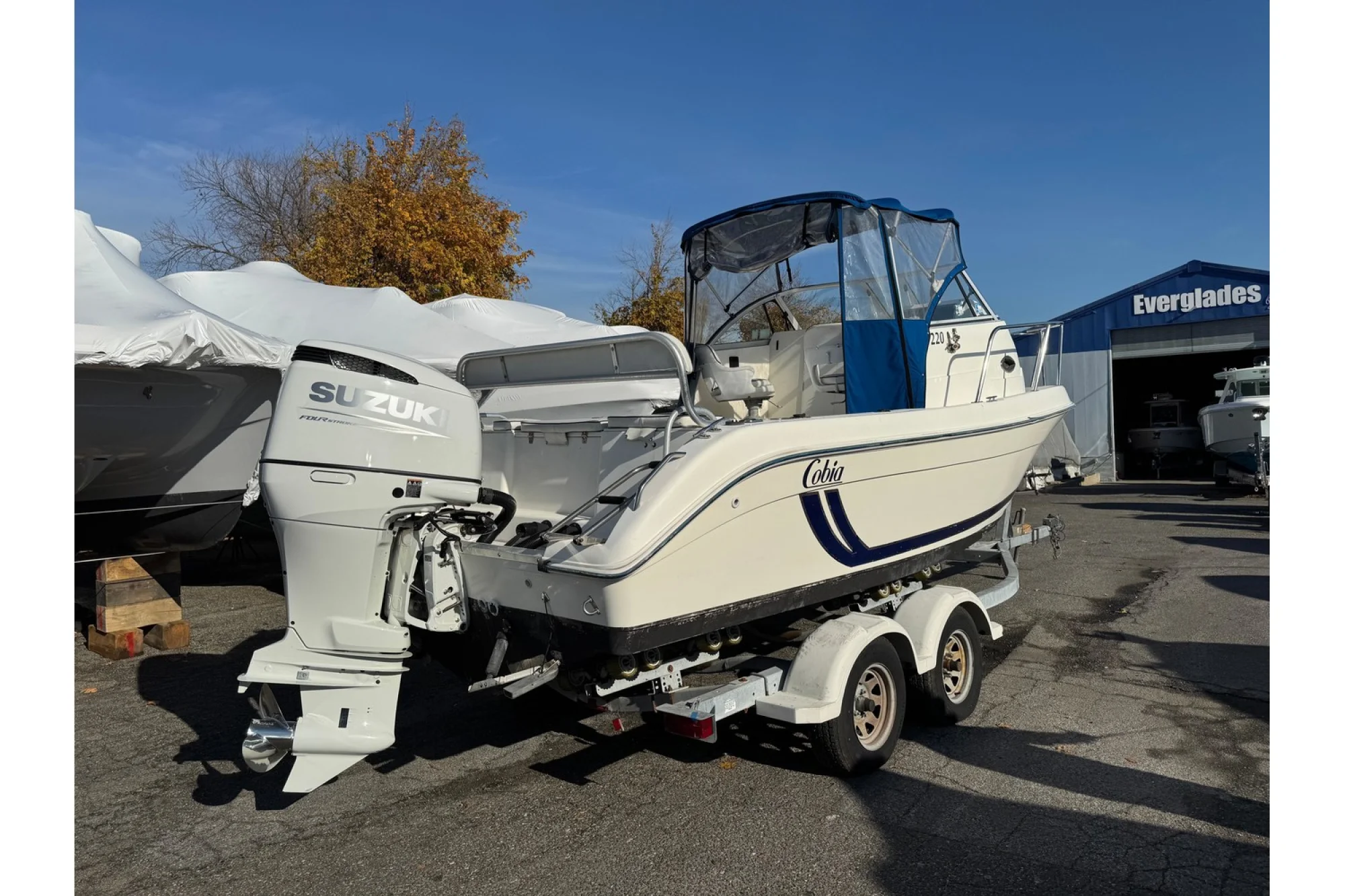 1998 Cobia 220 Walkaround - Image 3