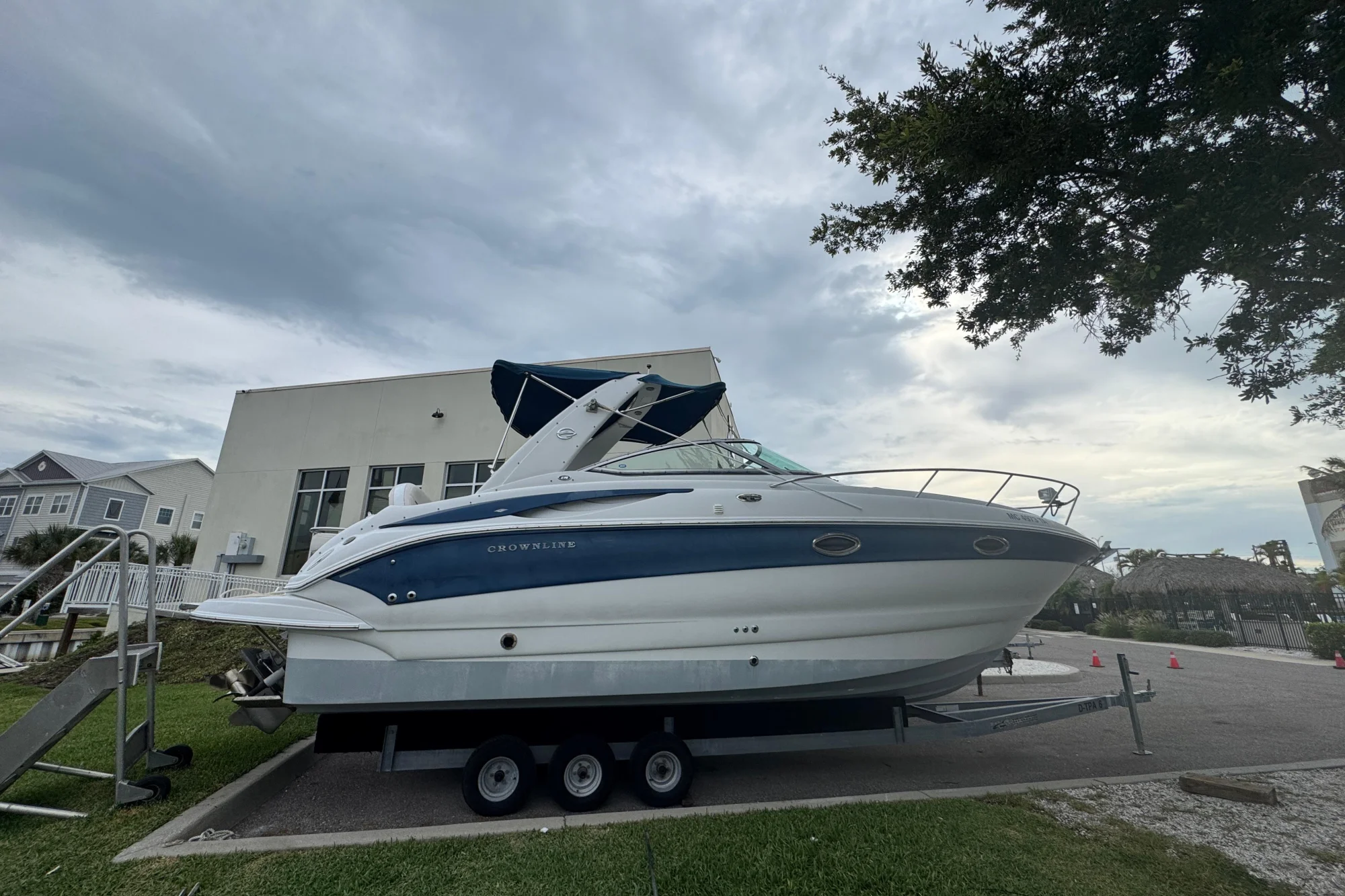 2004 Crownline 270 CR