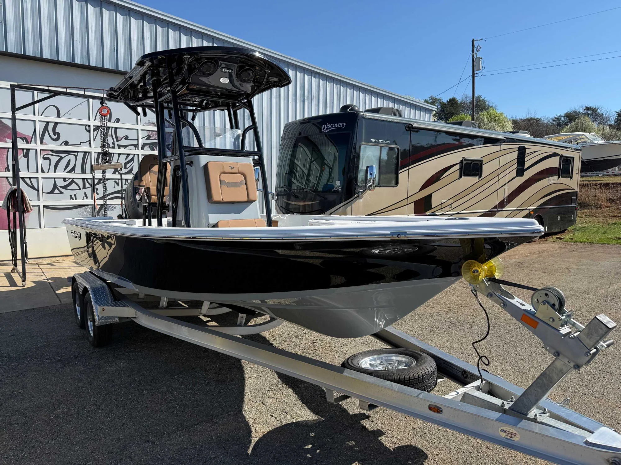 2026 Sea Pro 230 DLX - Image 3