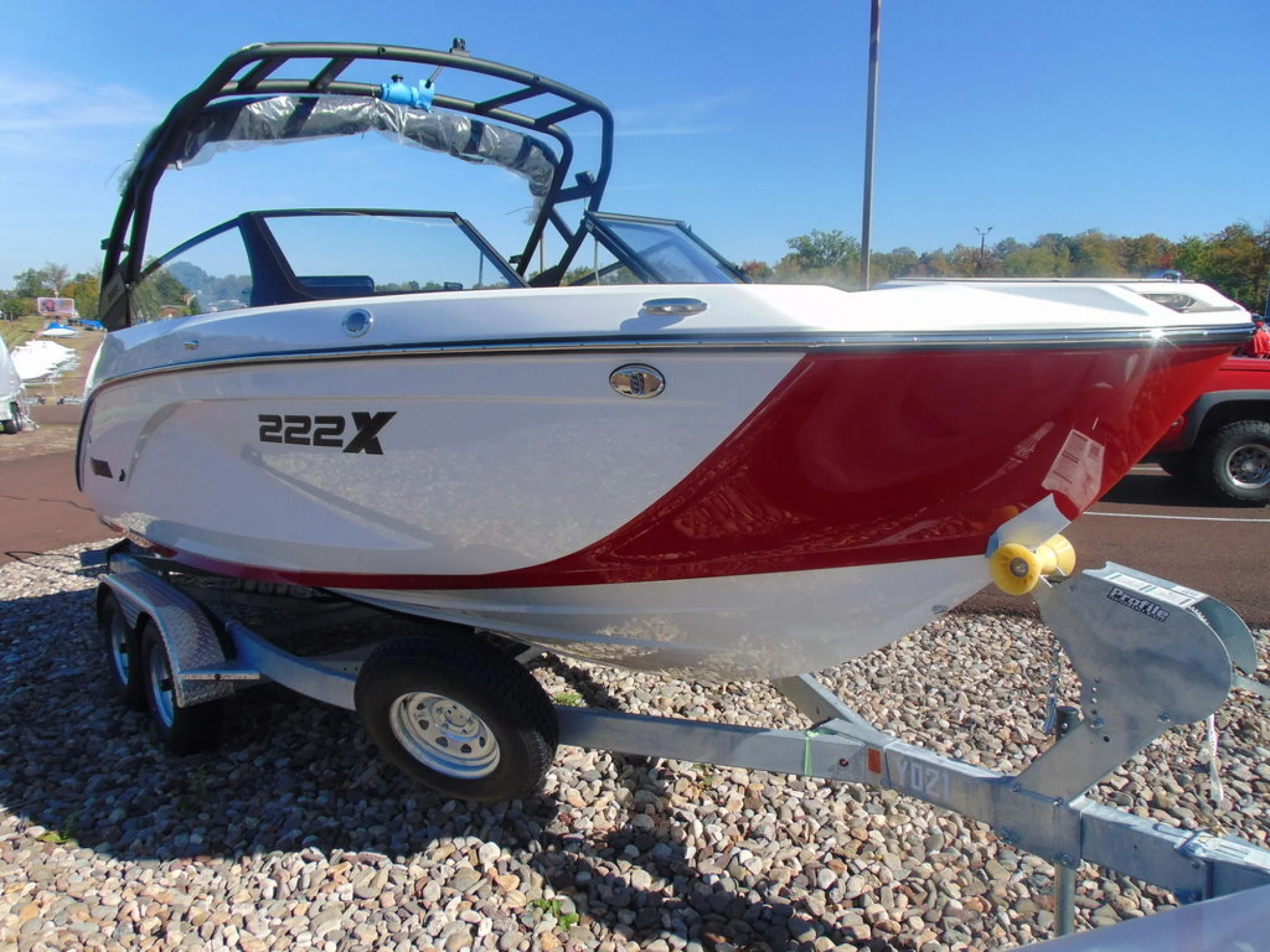 Yamaha Boats 222XD - Image 3