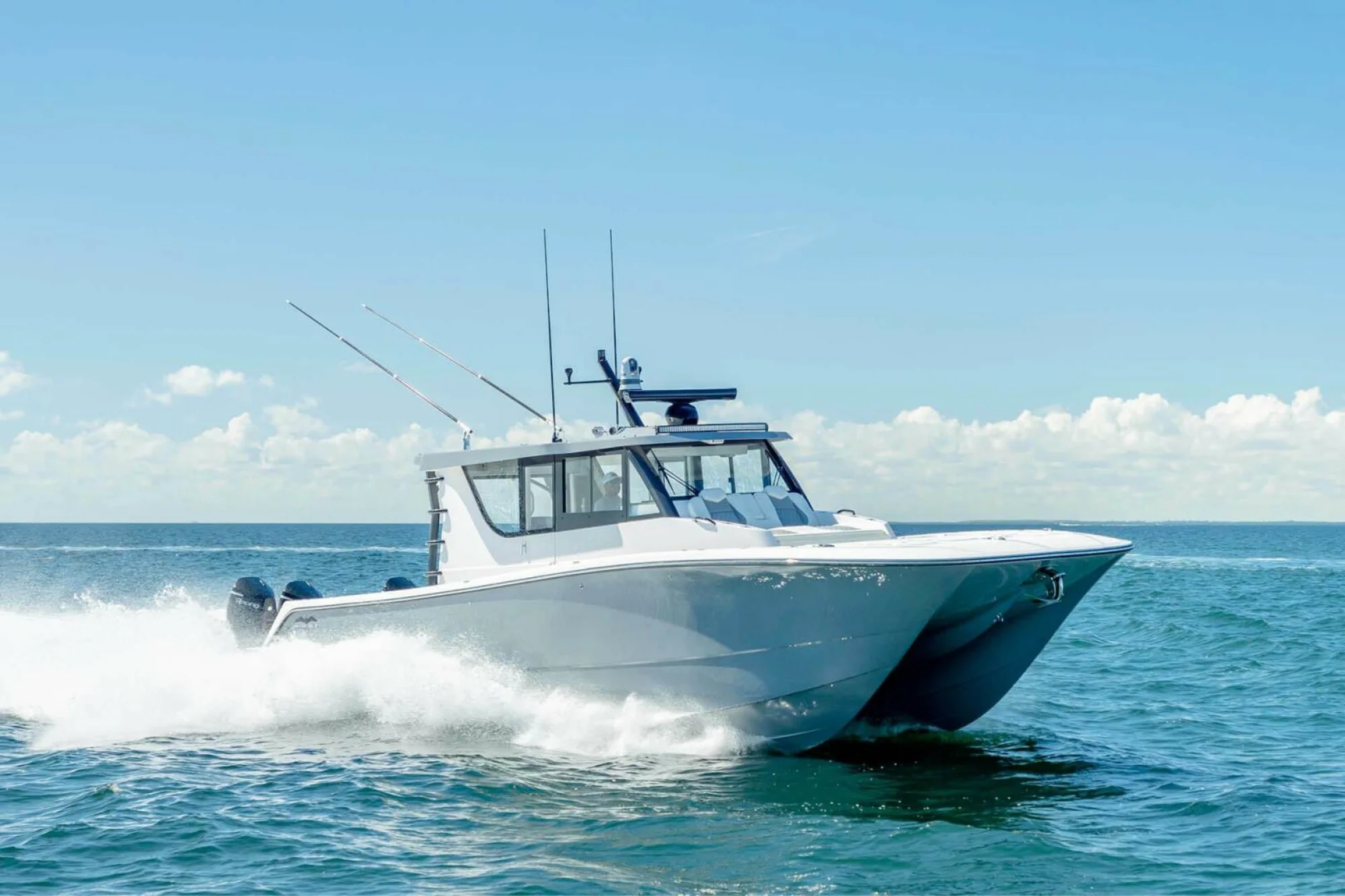 2026 Invincible 46 Pilothouse - Image 4