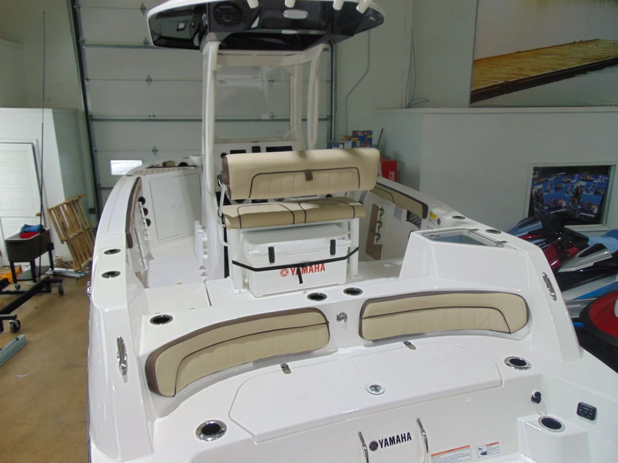 Yamaha Boats 222 FSH Sport E - Image 5