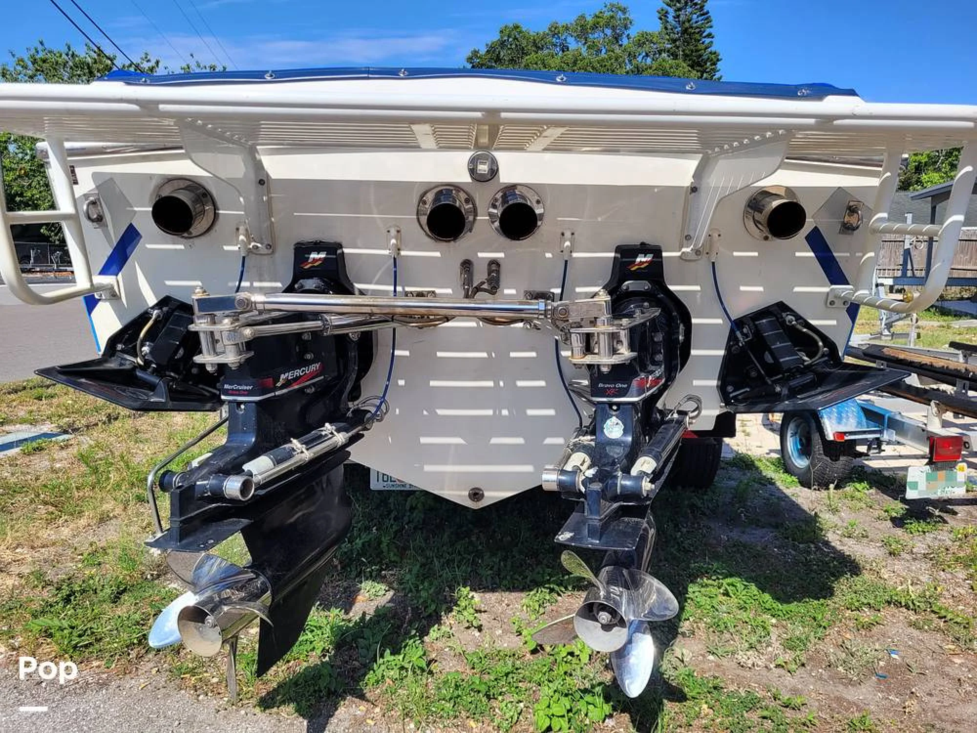 1994 Cigarette 35 Cafe Racer - Image 4