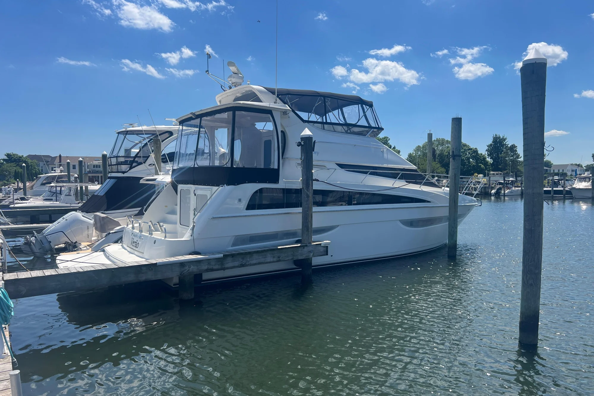 2006 Carver 43 Motor Yacht - Main Image