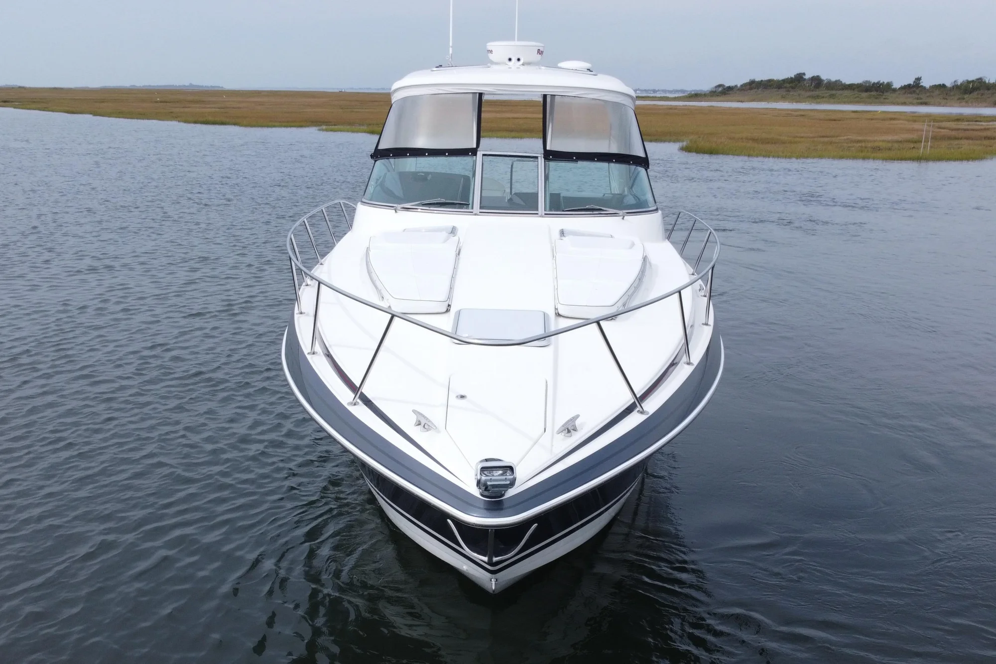 2017 Formula 37 Performance Cruiser - Image 5