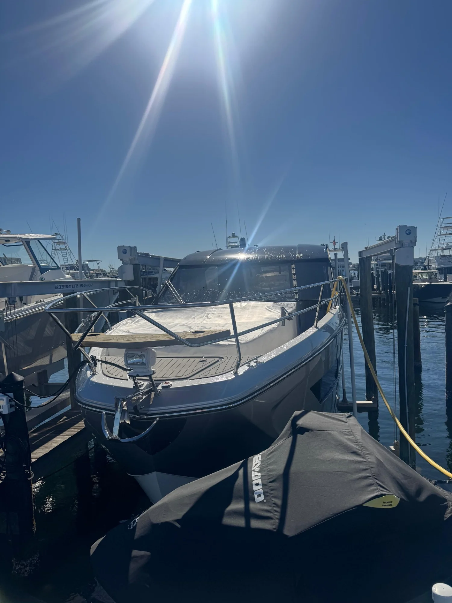 2025 Hanover 387 - OUTBOARD - Image 2
