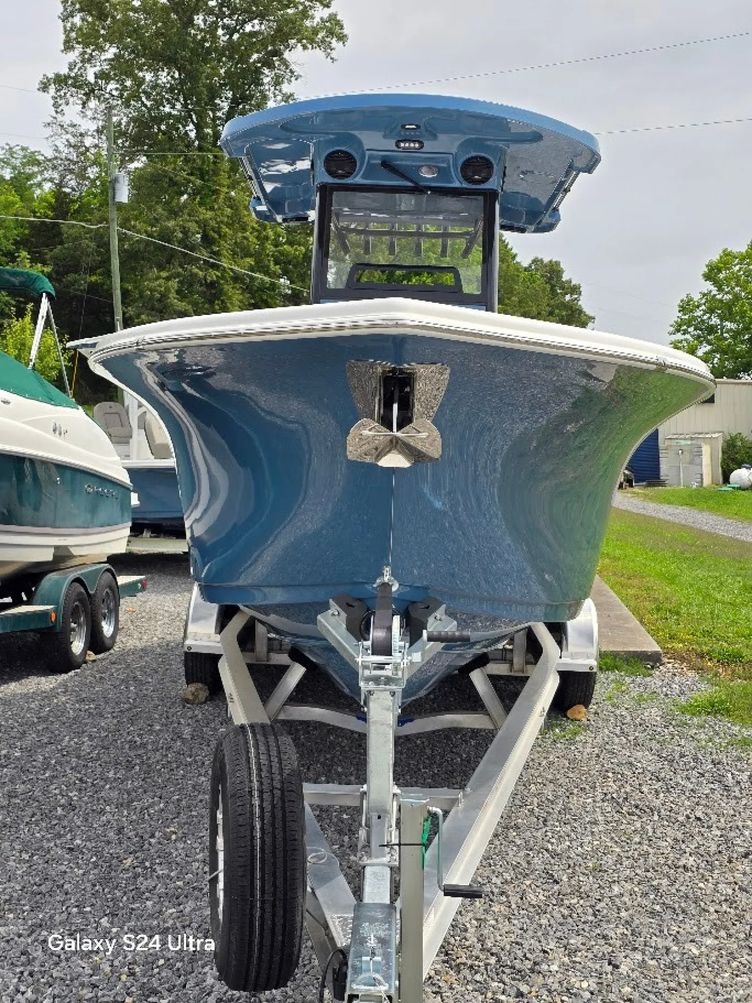 2025 Sea Pro 262 DLX w/ Trailer - Image 4