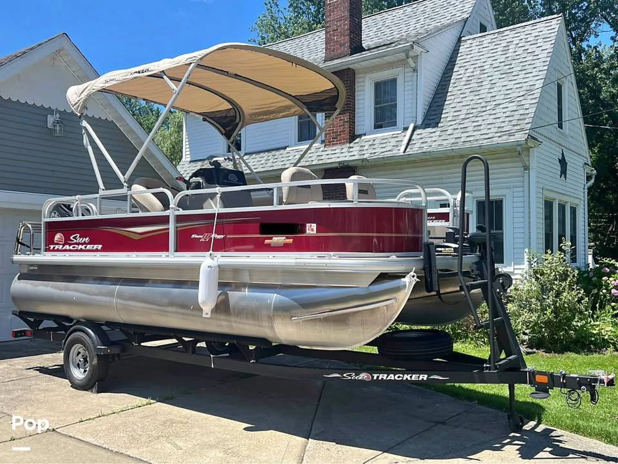 2023 Sun Tracker Bass Buggy 18 DLX - Main Image