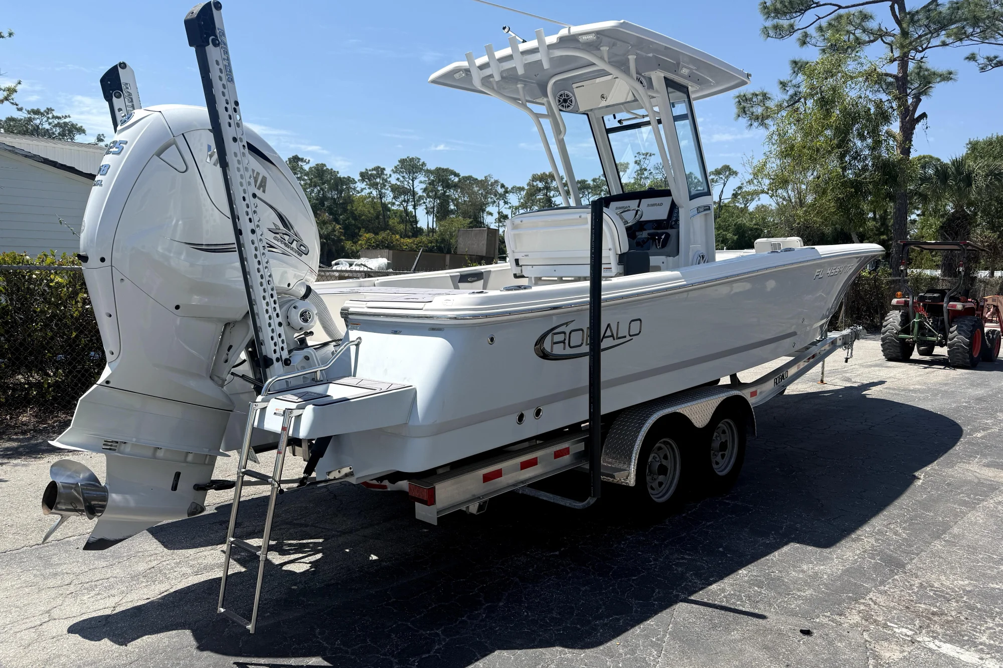 2022 Robalo 266 Cayman - Image 2
