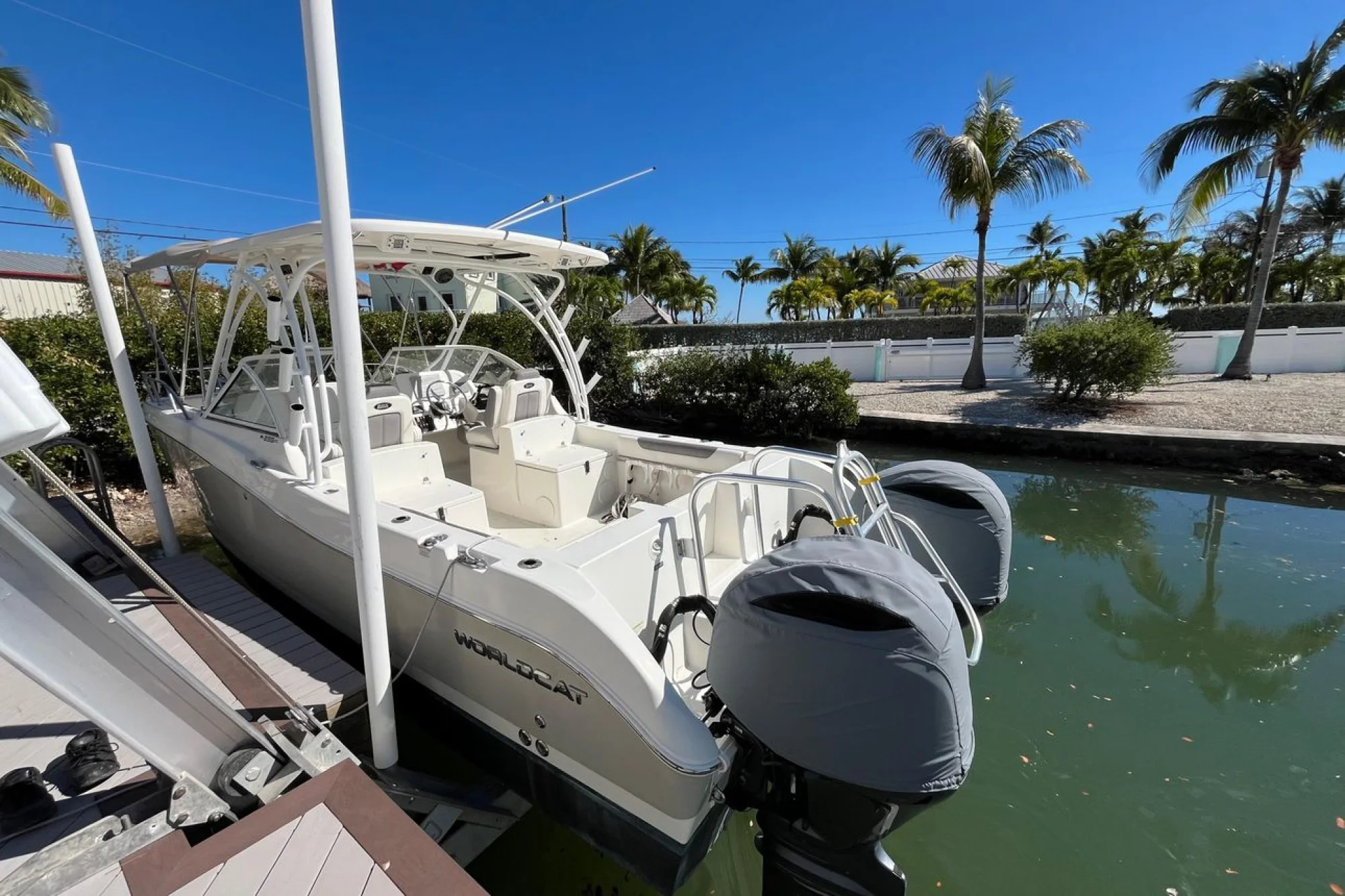 2017 World Cat 255 DC - Dual Console | 25ft