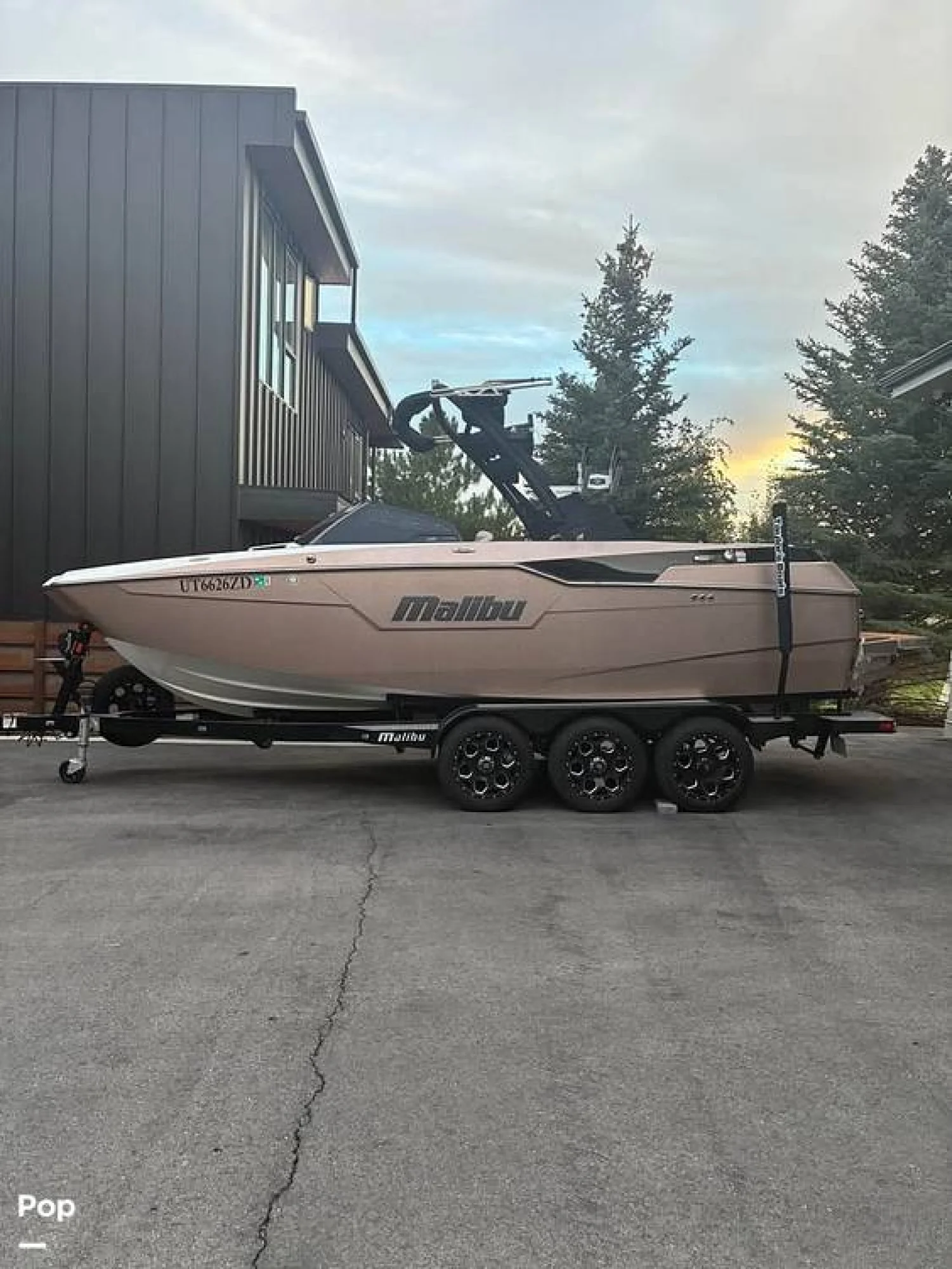 2021 Malibu M220 - Image 4