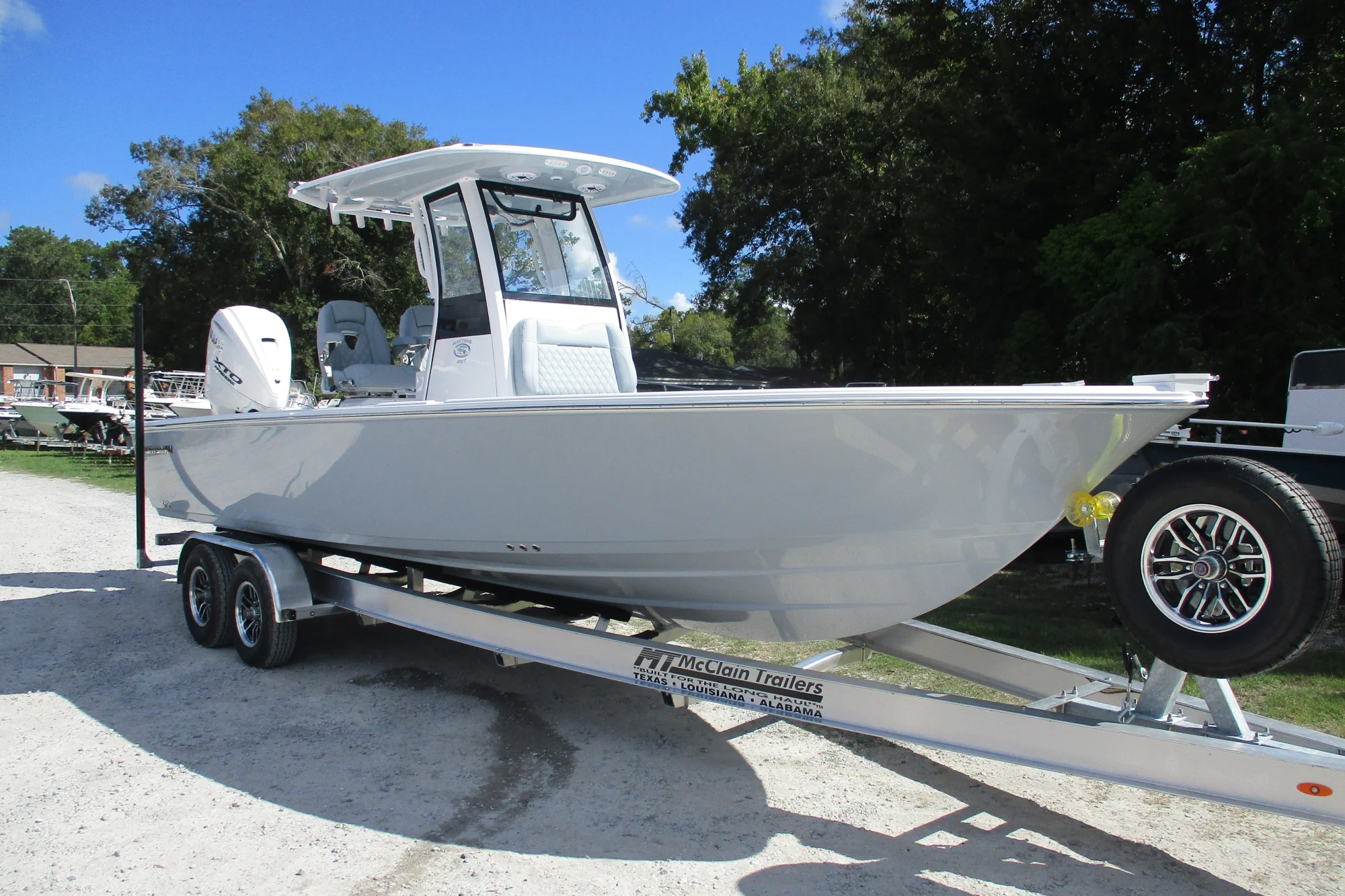 2027 Sportsman Masters 267 Bay Boat - Image 2