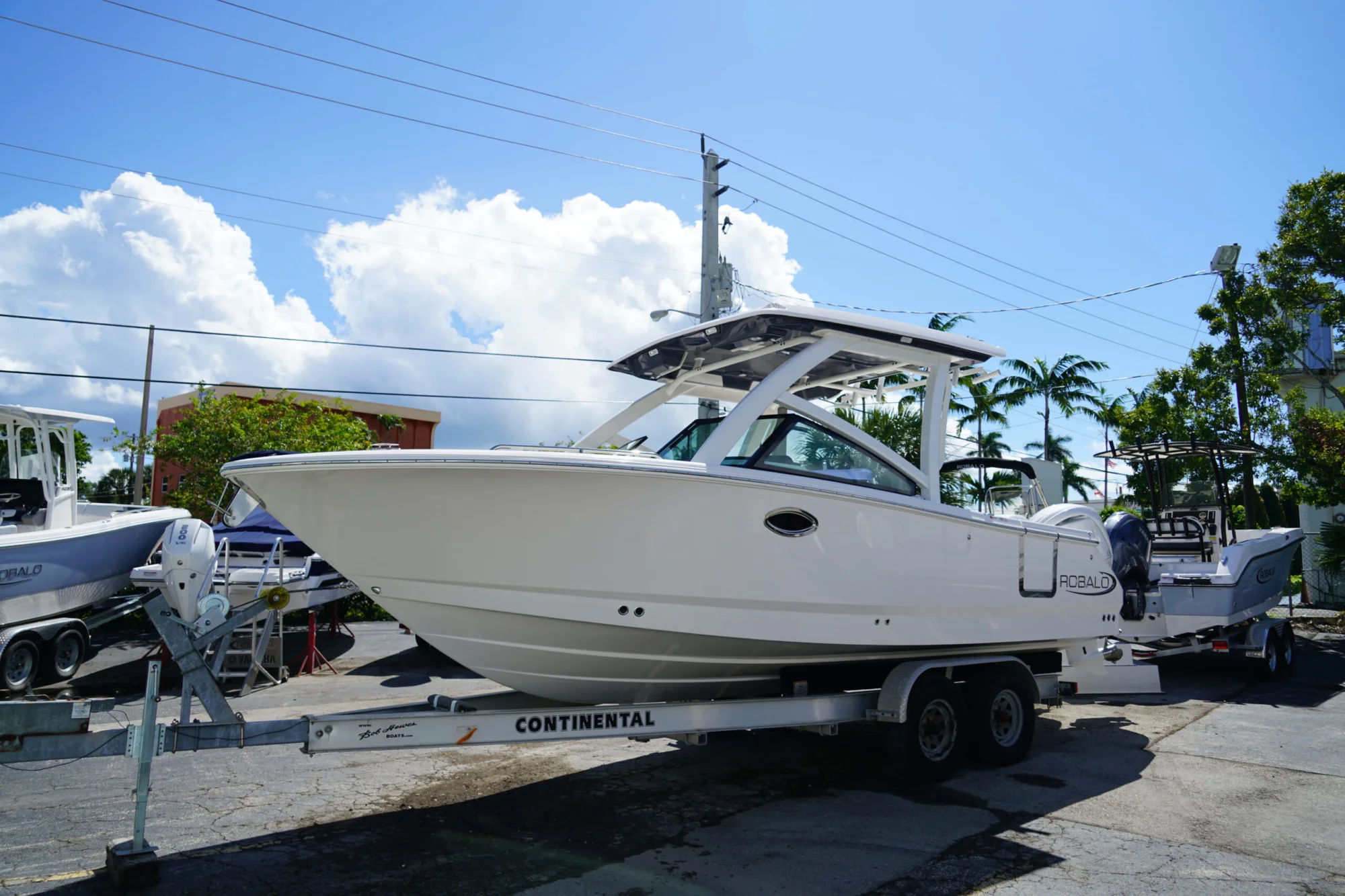 2025 ROBALO R257 - Image 2
