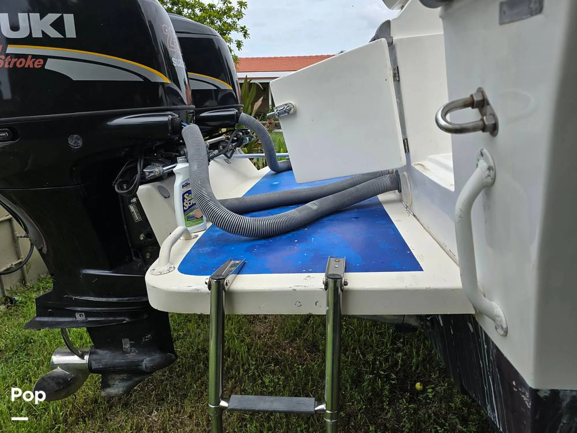 1995 Mako 293 Deluxe - Image 4