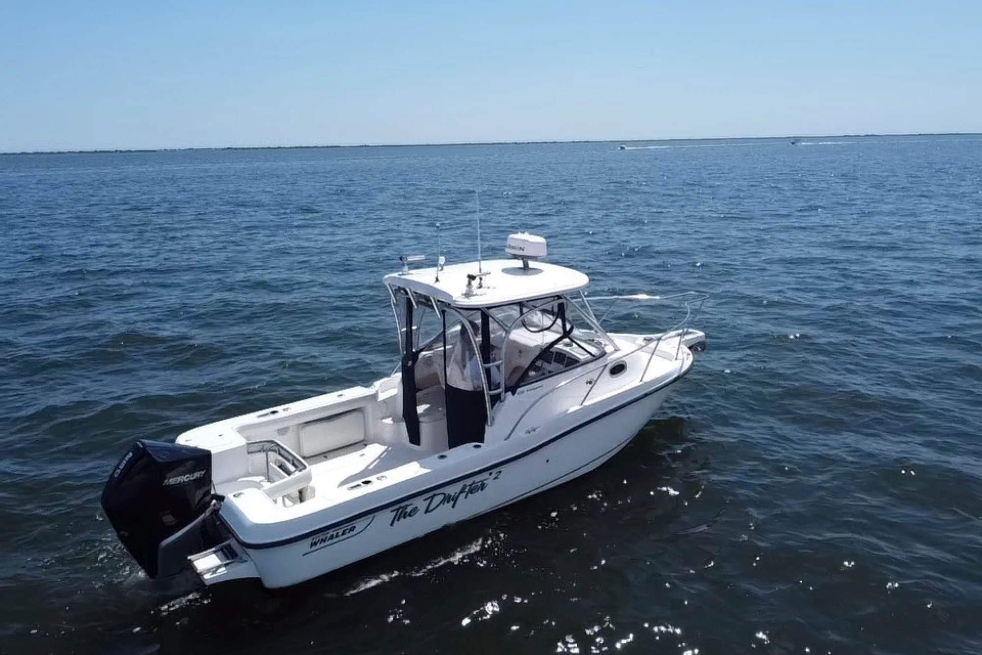 2005 Boston Whaler 235 Conquest - Image 3