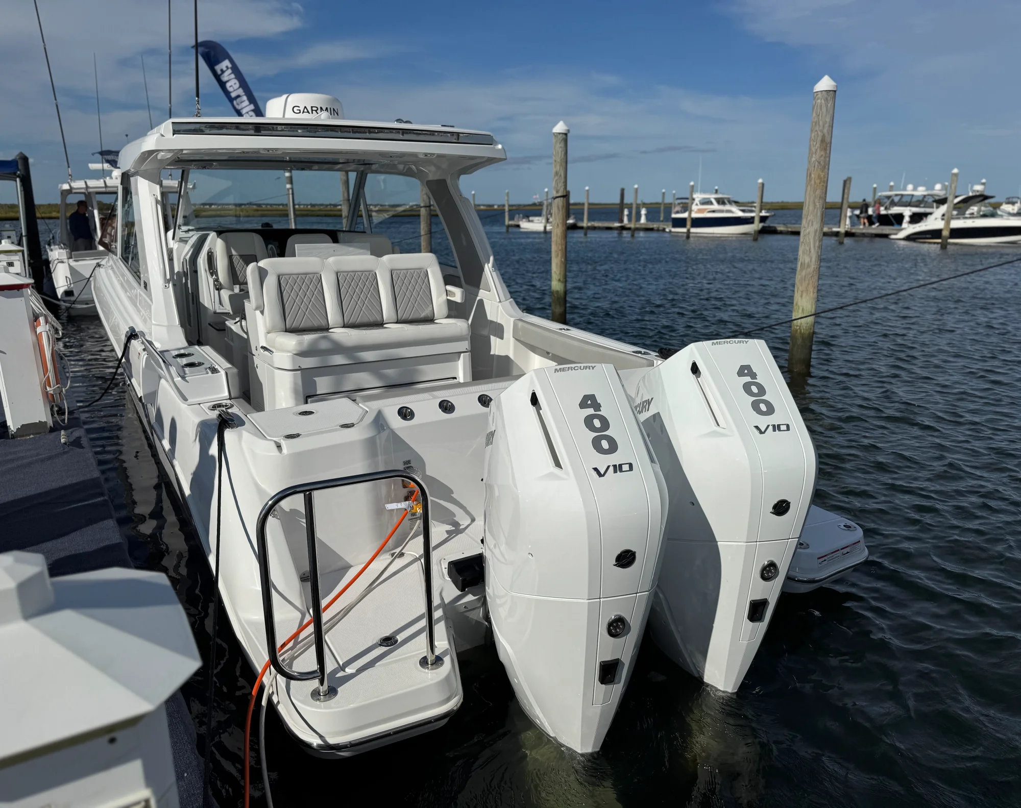 2026 Everglades 367CX - Image 4