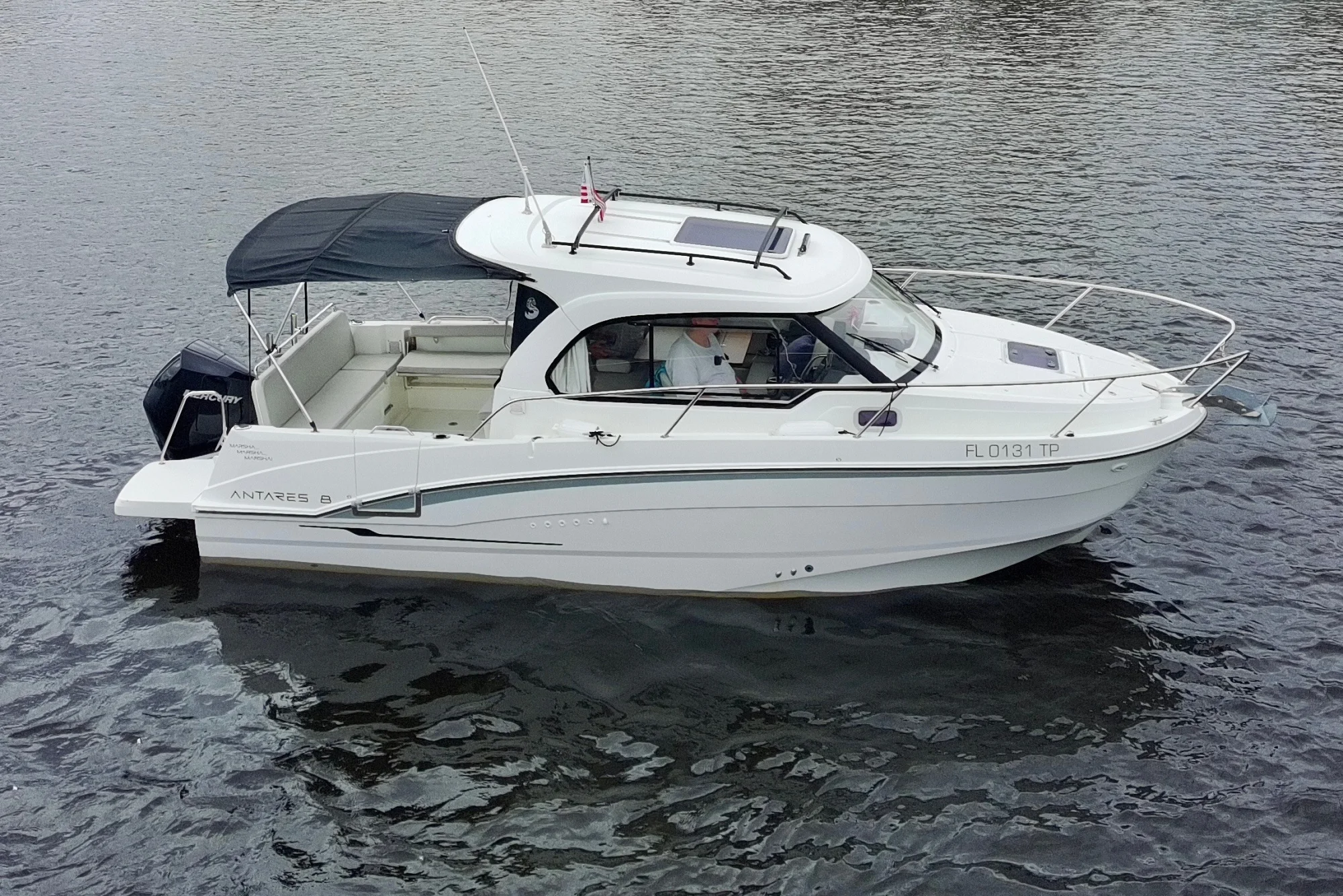 2023 Beneteau Antares 8 - Image 3