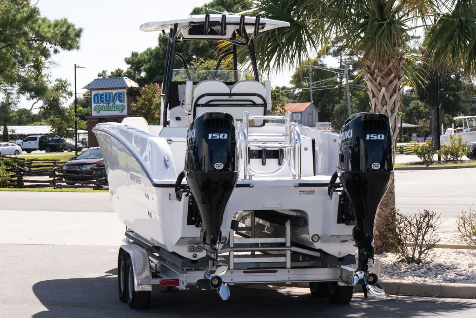 Twin Vee 240GFX2 - Image 4