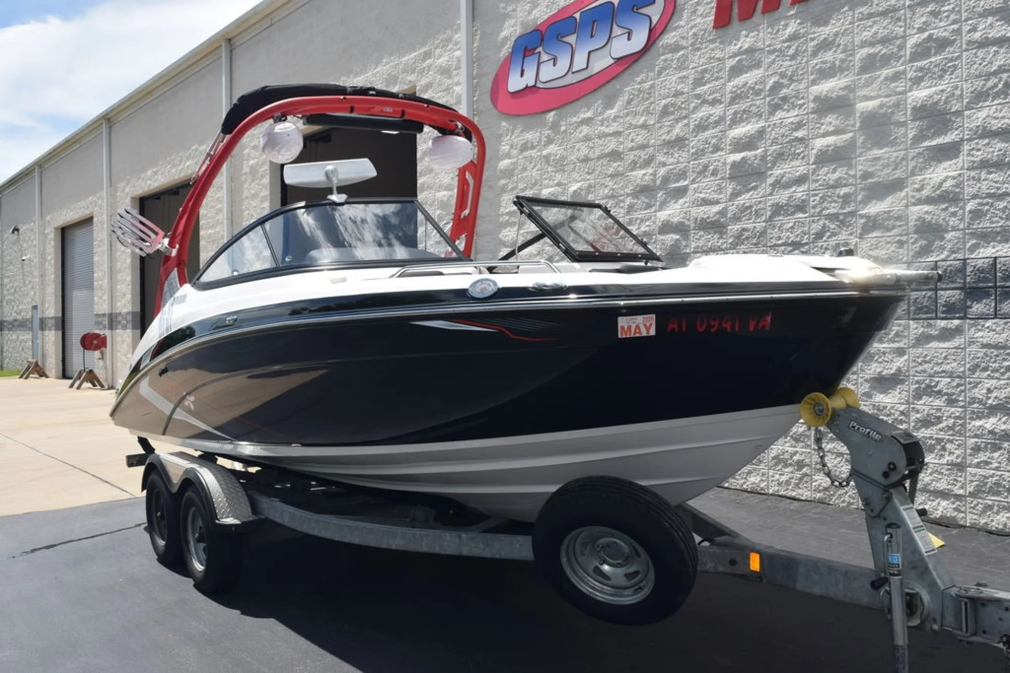 2018 Yamaha Boats 212X - Image 2