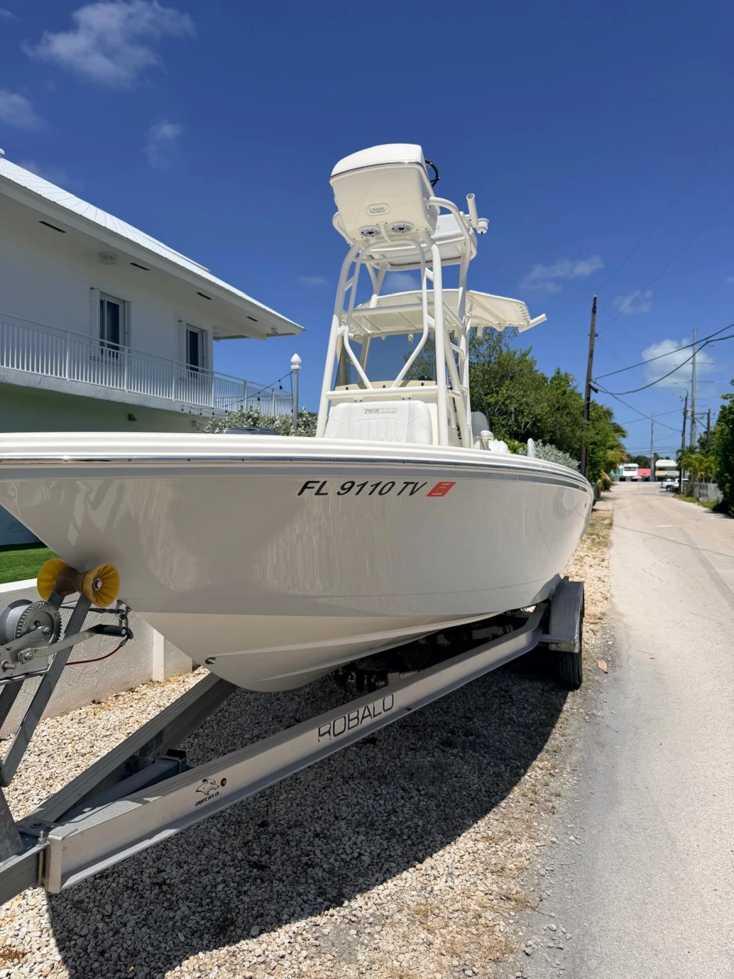 2024 PATHFINDER BOATS 2400 OPEN - Image 4