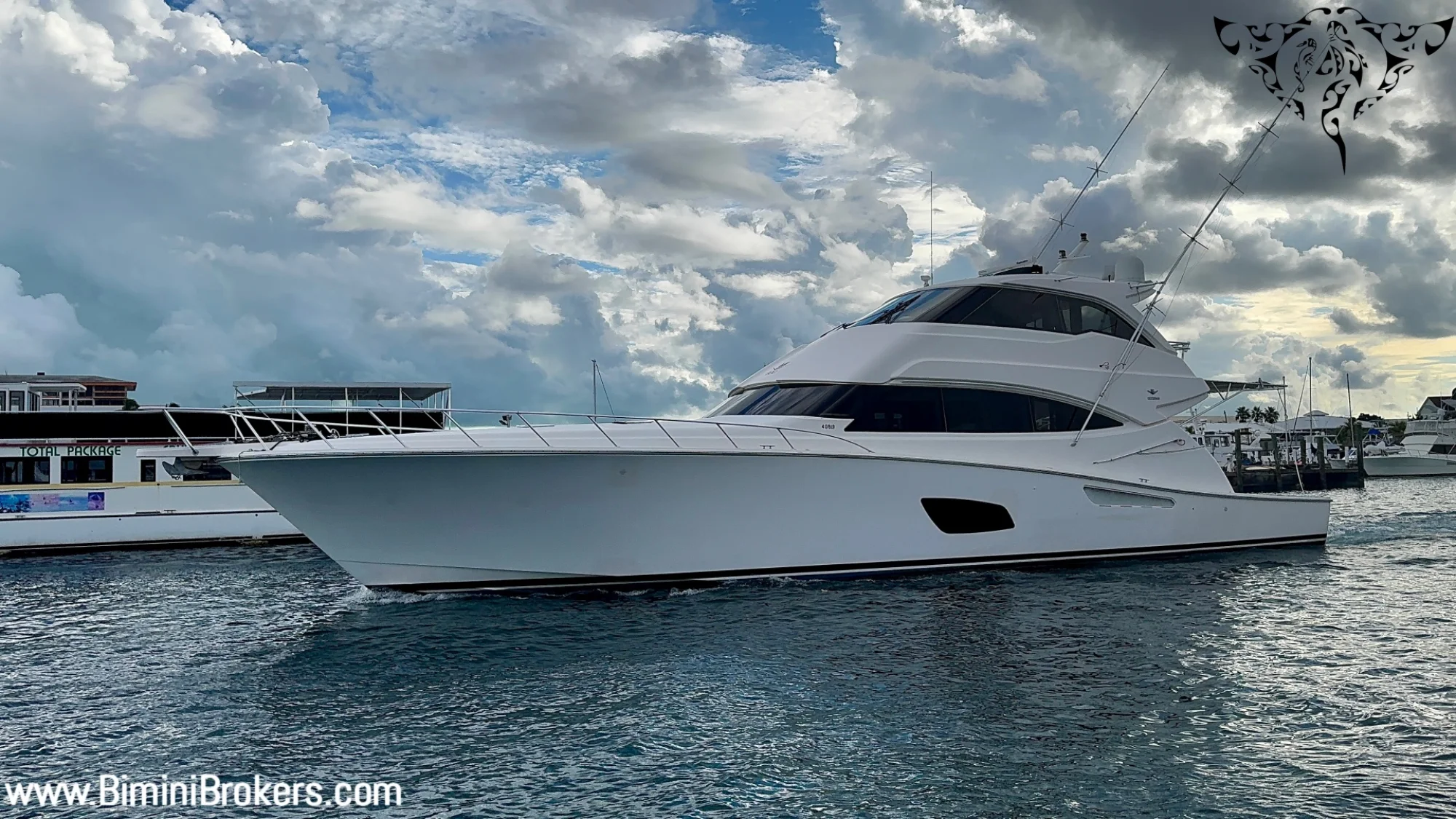 2011 Bertram 800