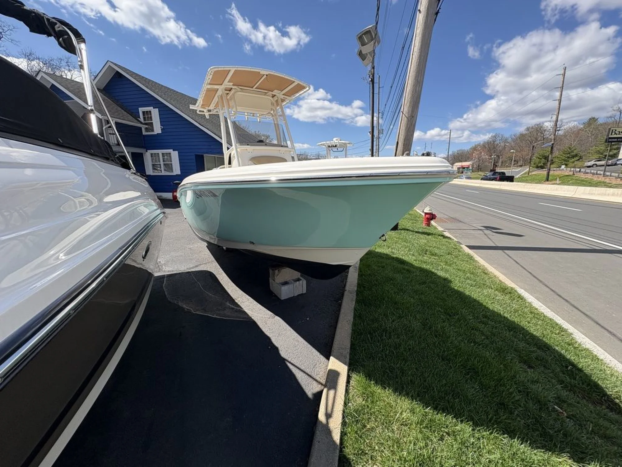 2020 Pioneer Boats Sportfish 202 - Image 3