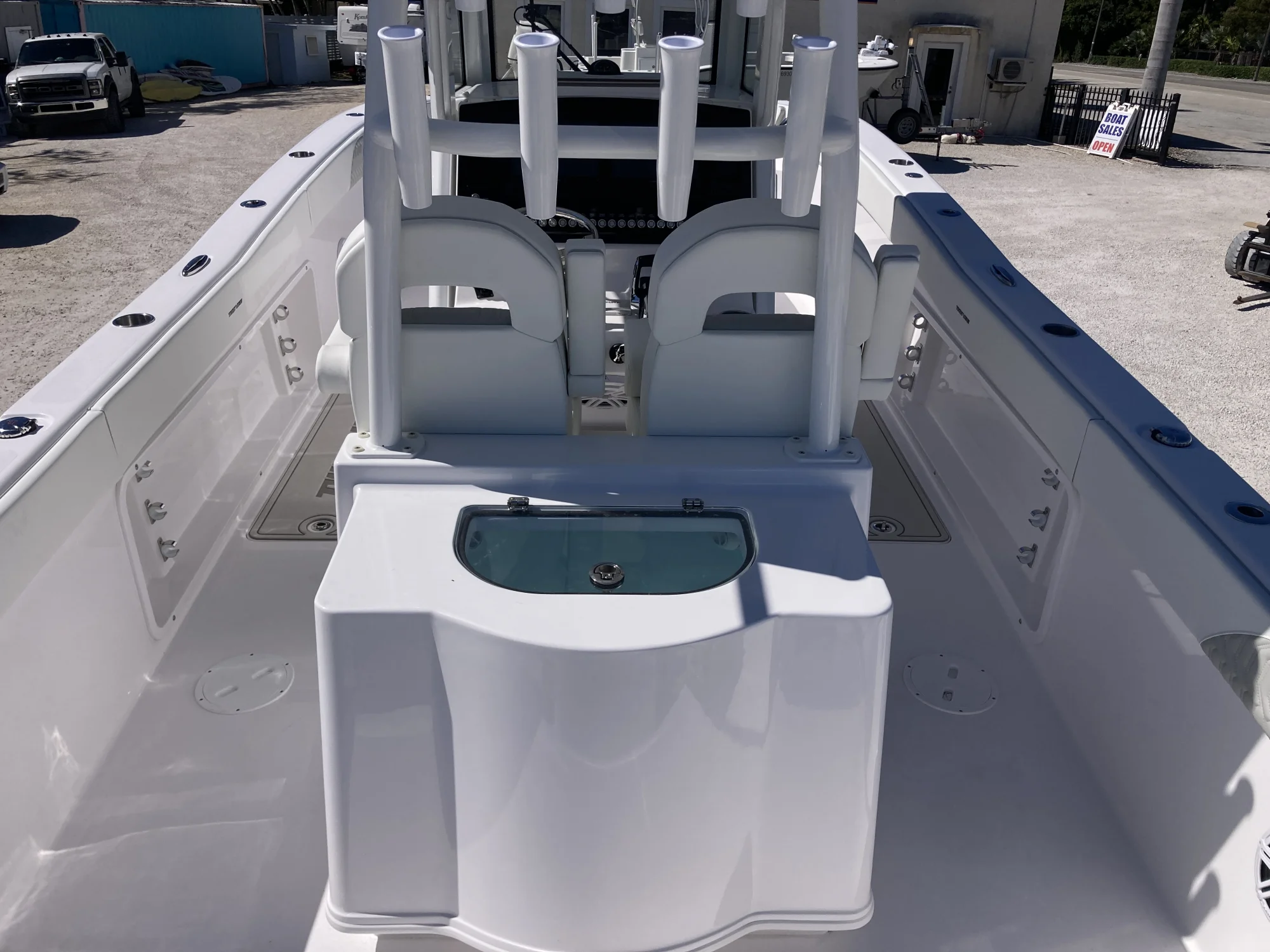 2026 Twin Vee 280 GFX2 - Image 4