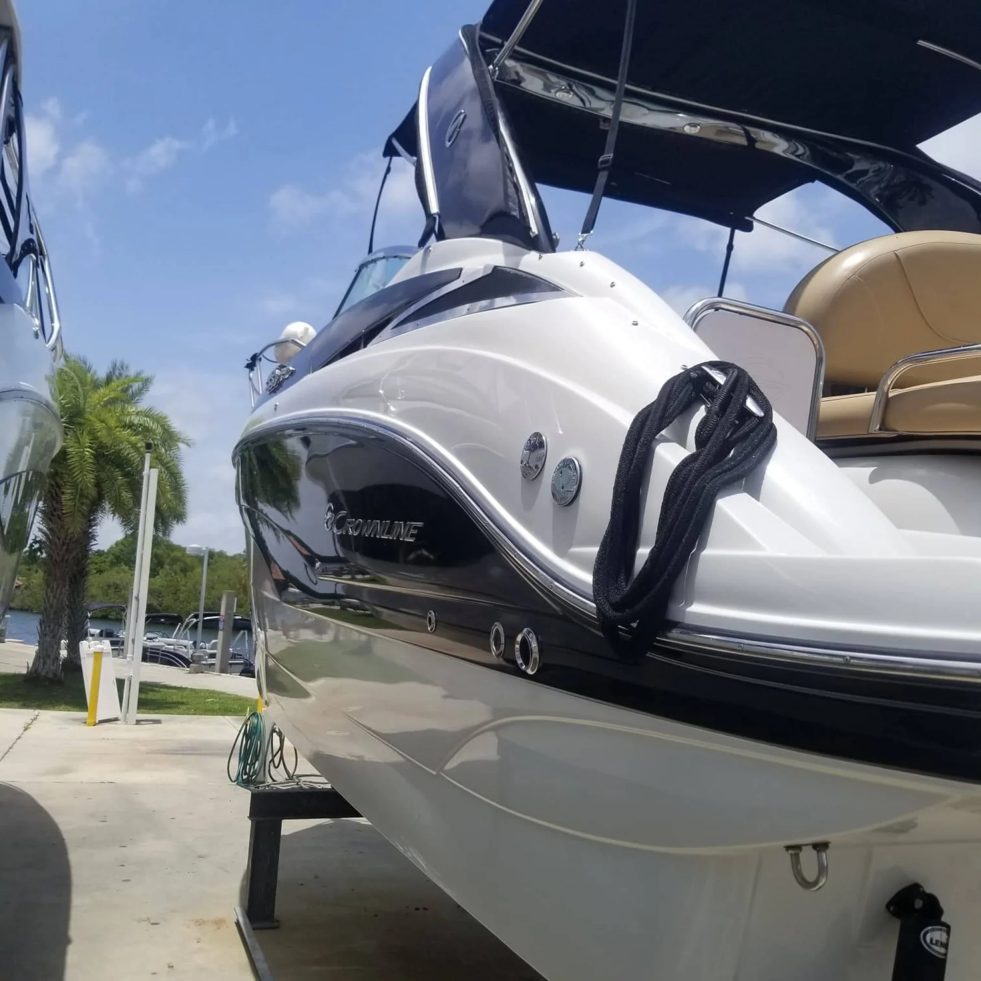 2018 Crownline 264 CR - Image 3