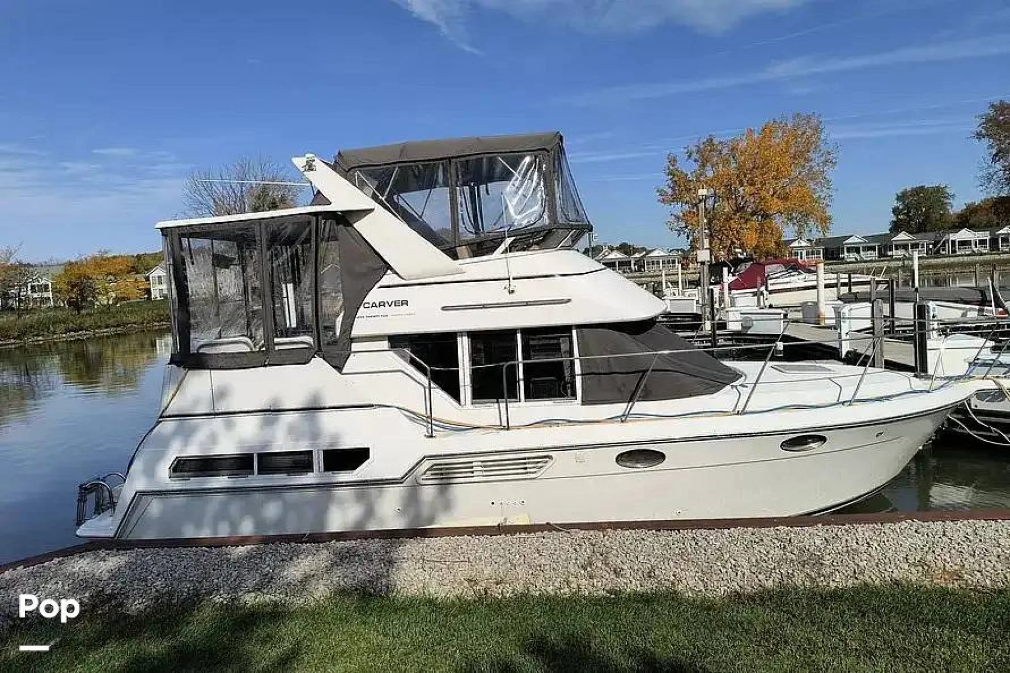 1998 Carver 325 Aft Cabin - Main Image