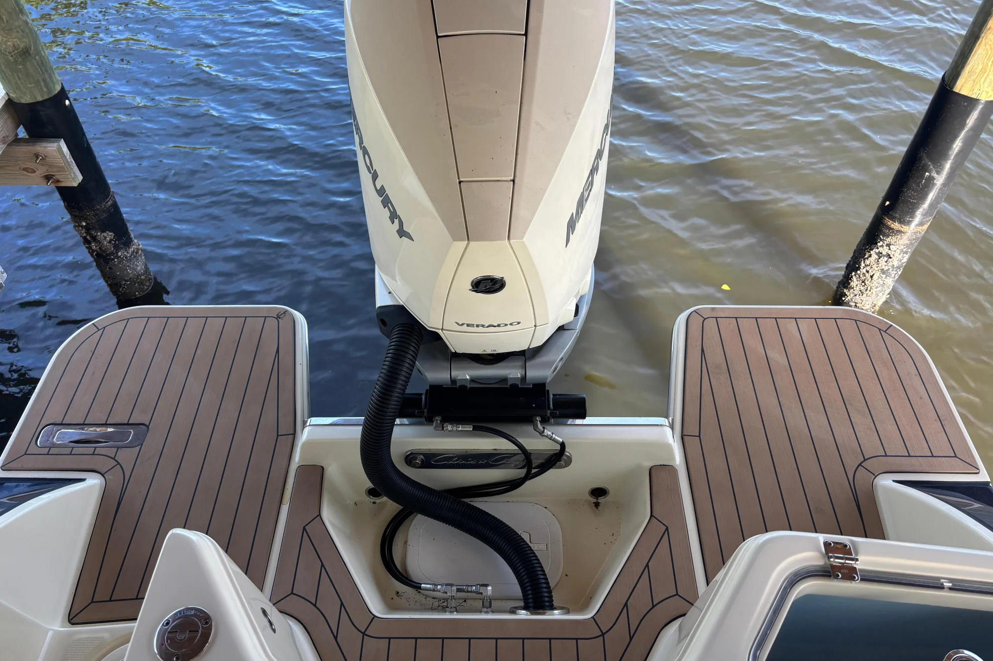 2023 Chris-Craft Calypso 24 - Image 5