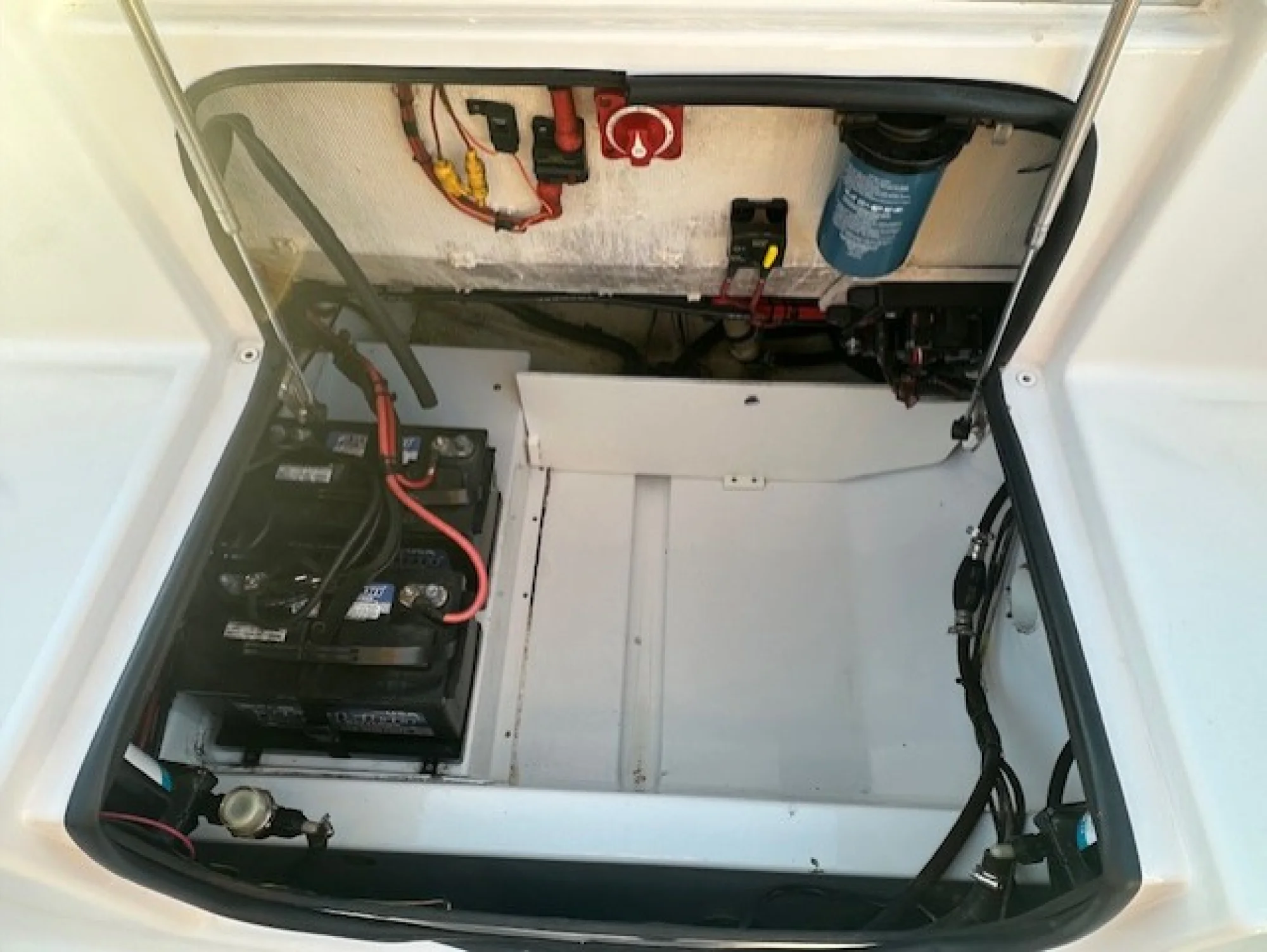 2017 Sportsman Heritage 251 Center Console - Image 5