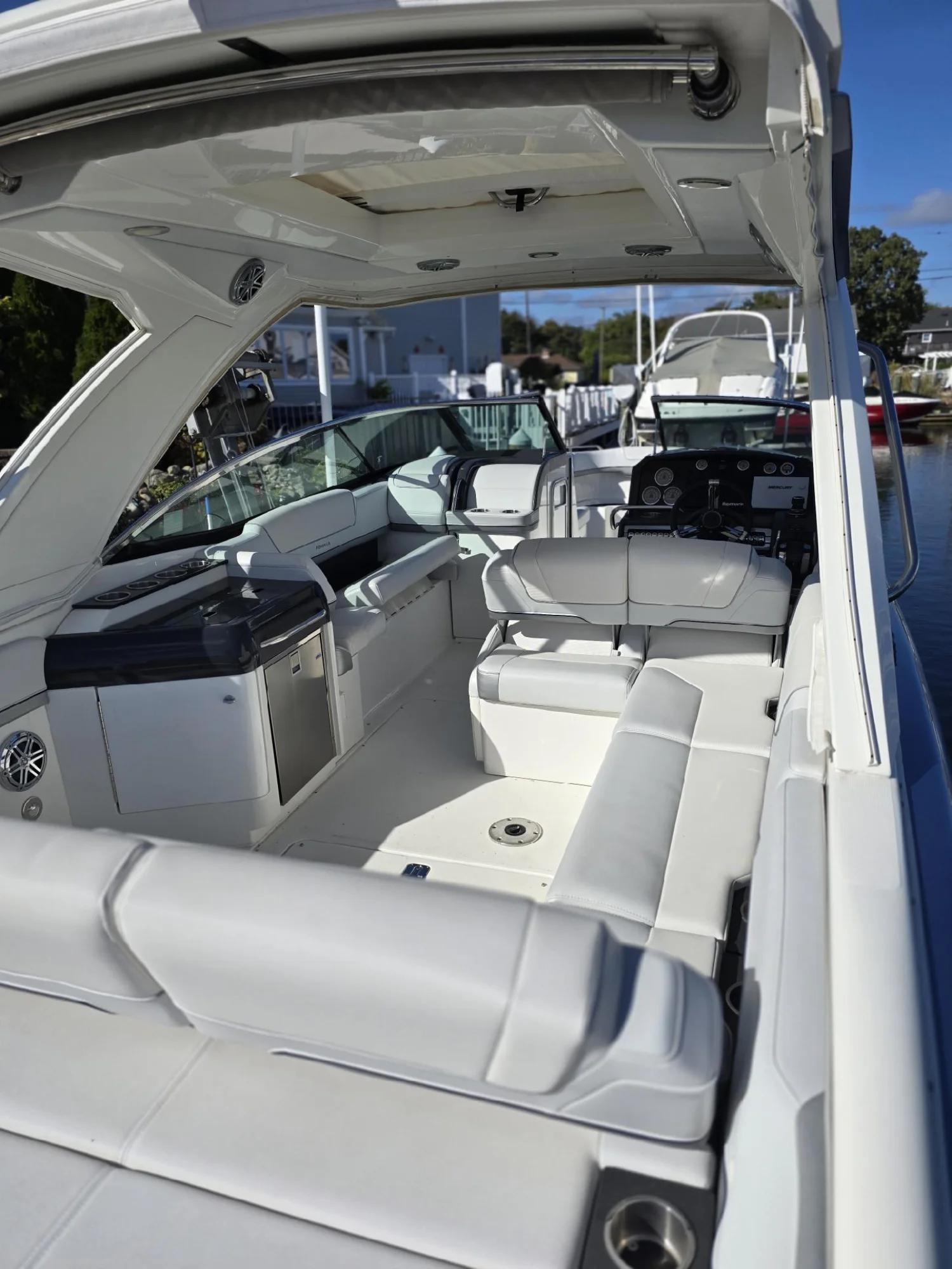 2020 Formula 310 Bowrider OB - Image 4