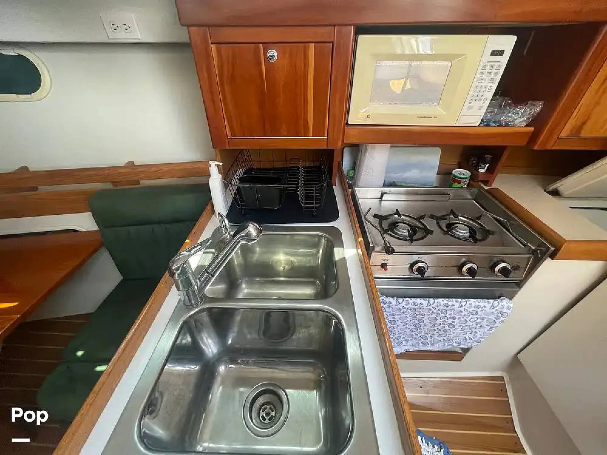 2003 Catalina 350 - Image 3