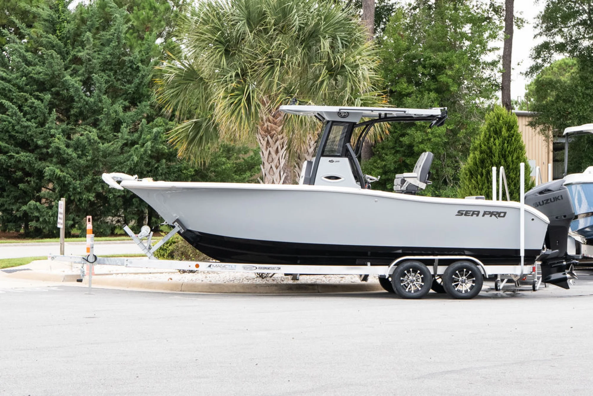 Sea Pro 242 DLX