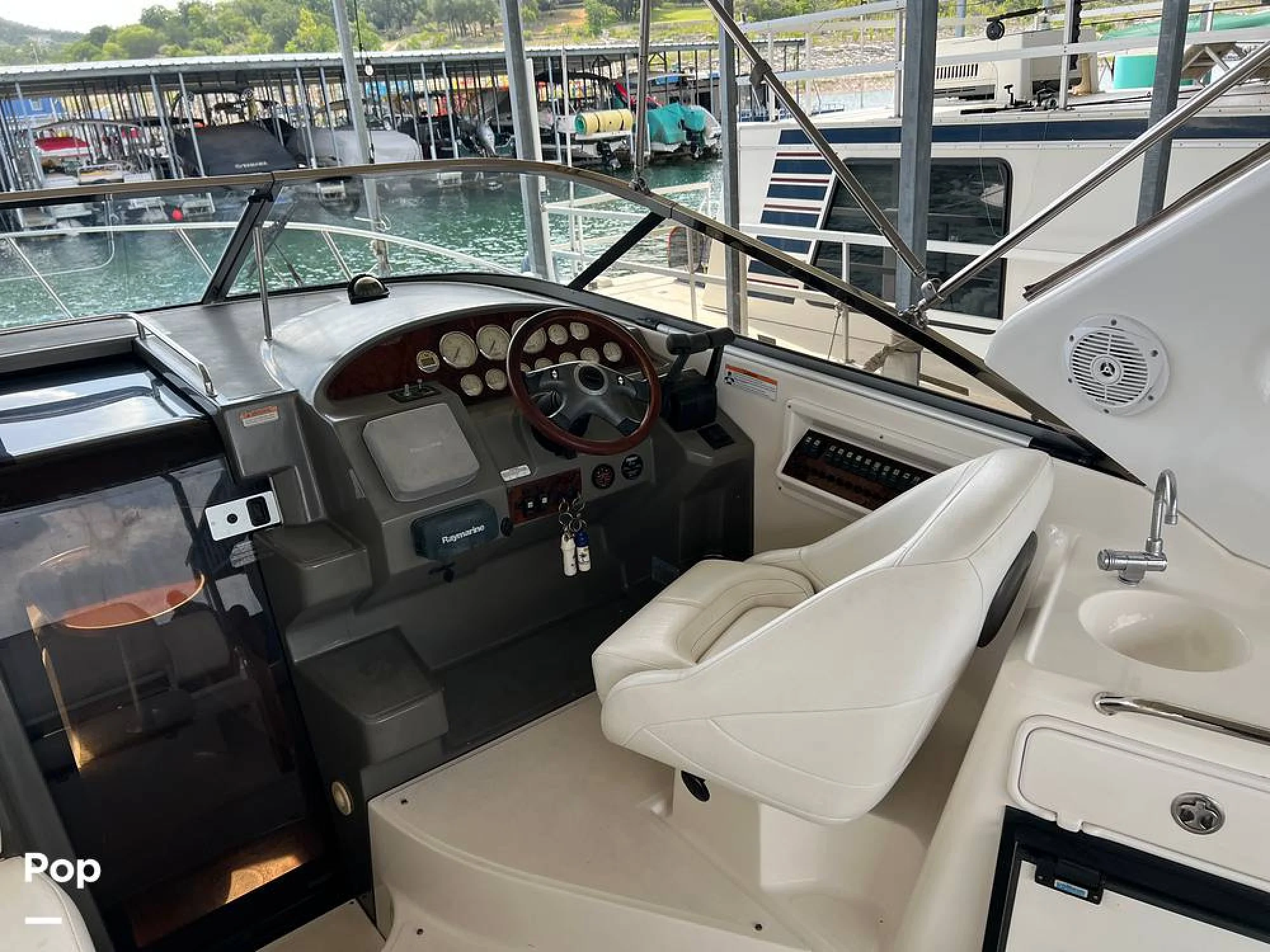 2007 Regal 2860 - Image 4