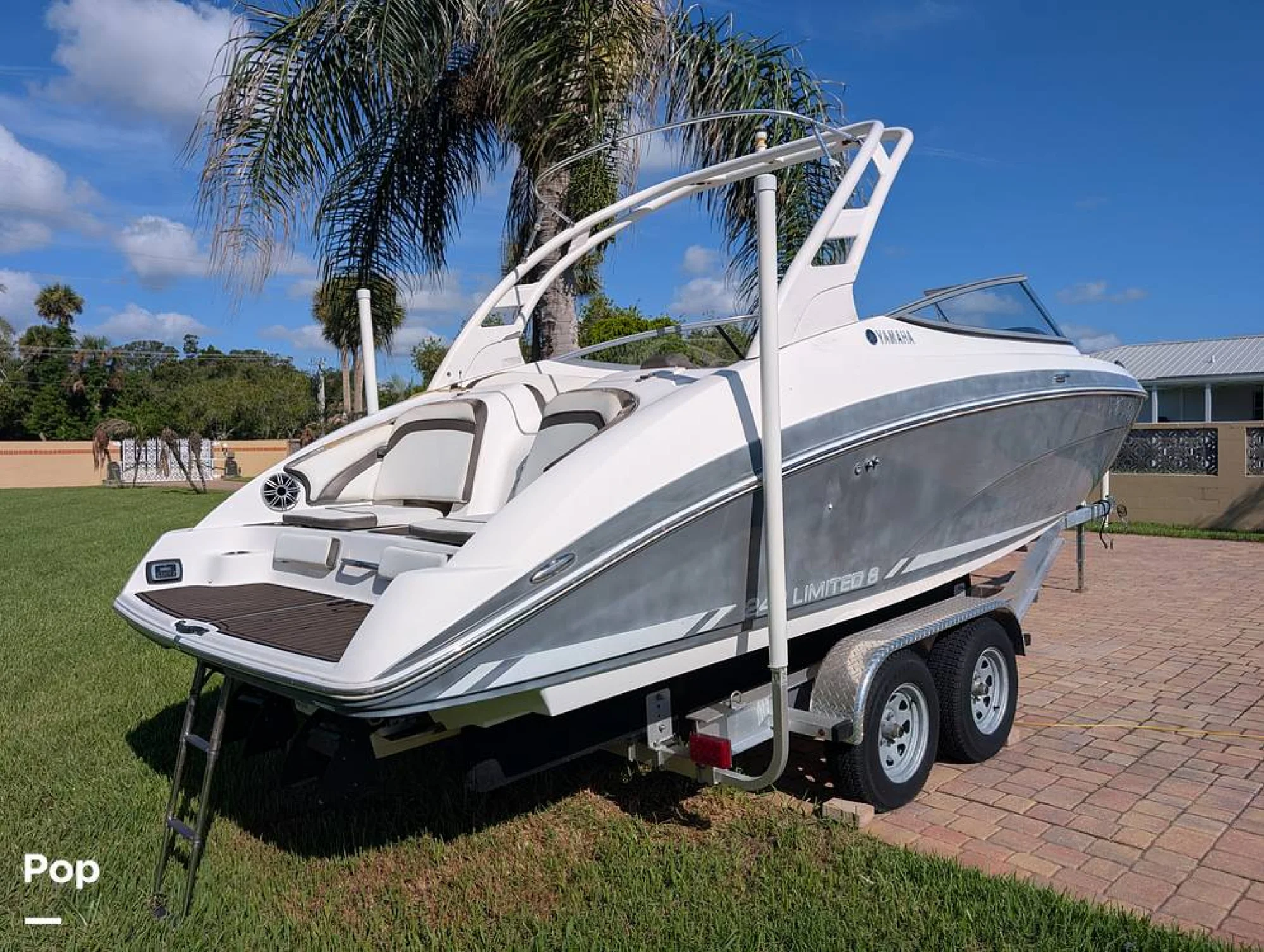 2015 Yamaha 242 Limited S - Image 3