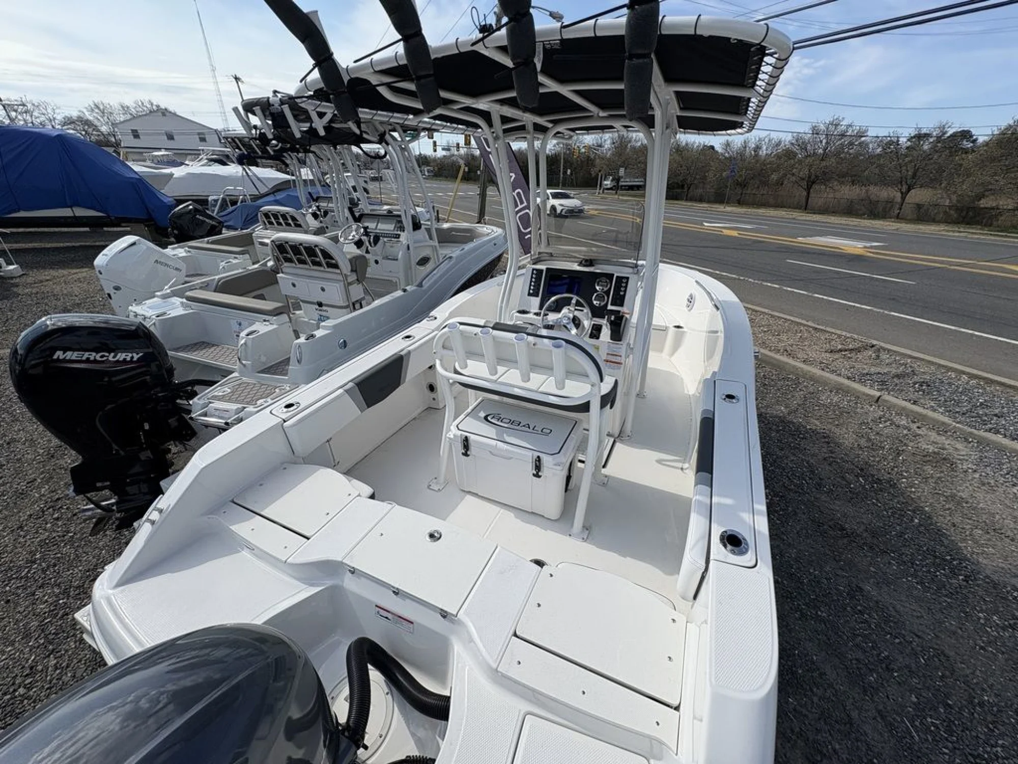 2026 Robalo R180 - Image 5