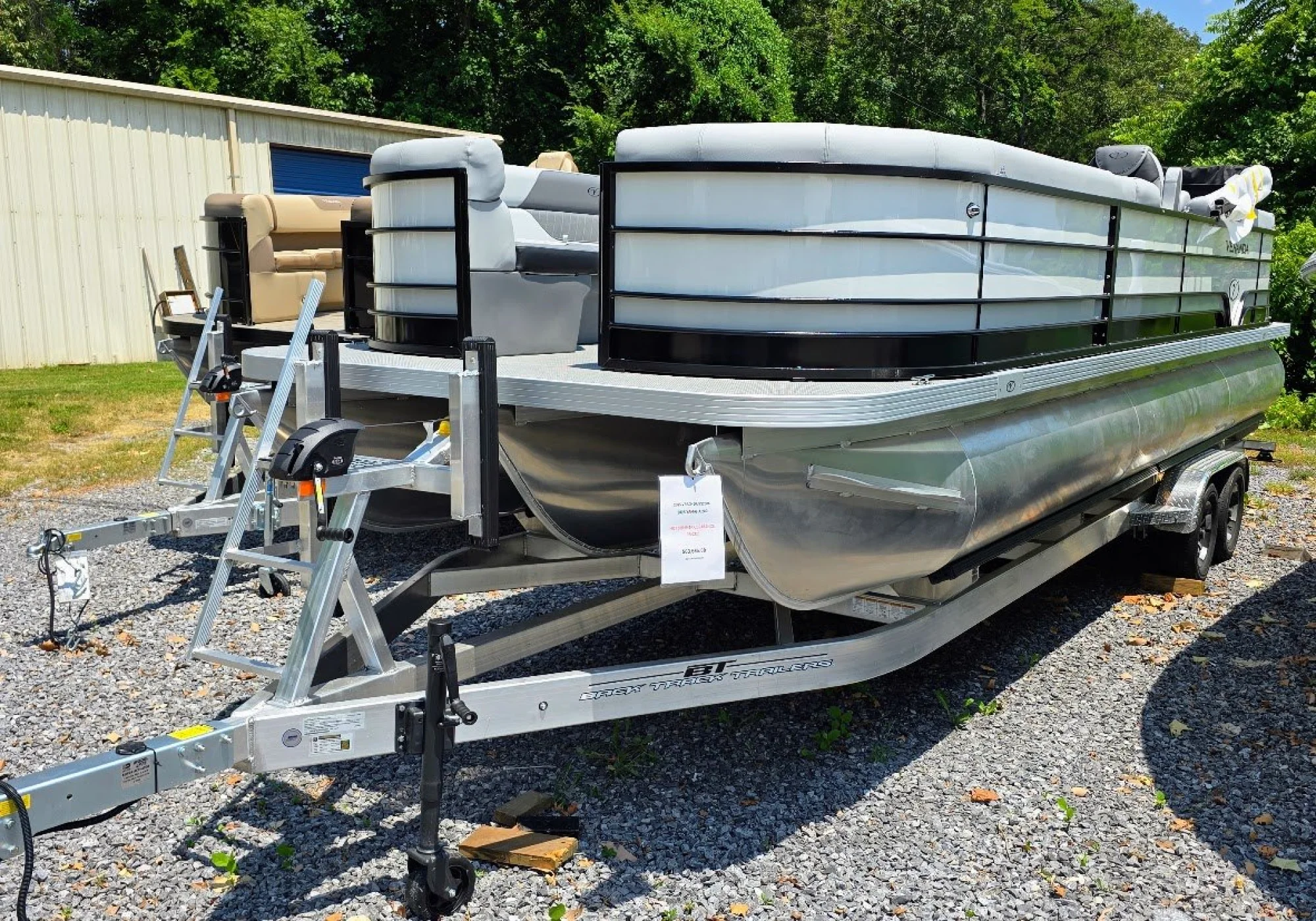 2025 Veranda Vista Sport 25 RC w/ Trailer - Image 3