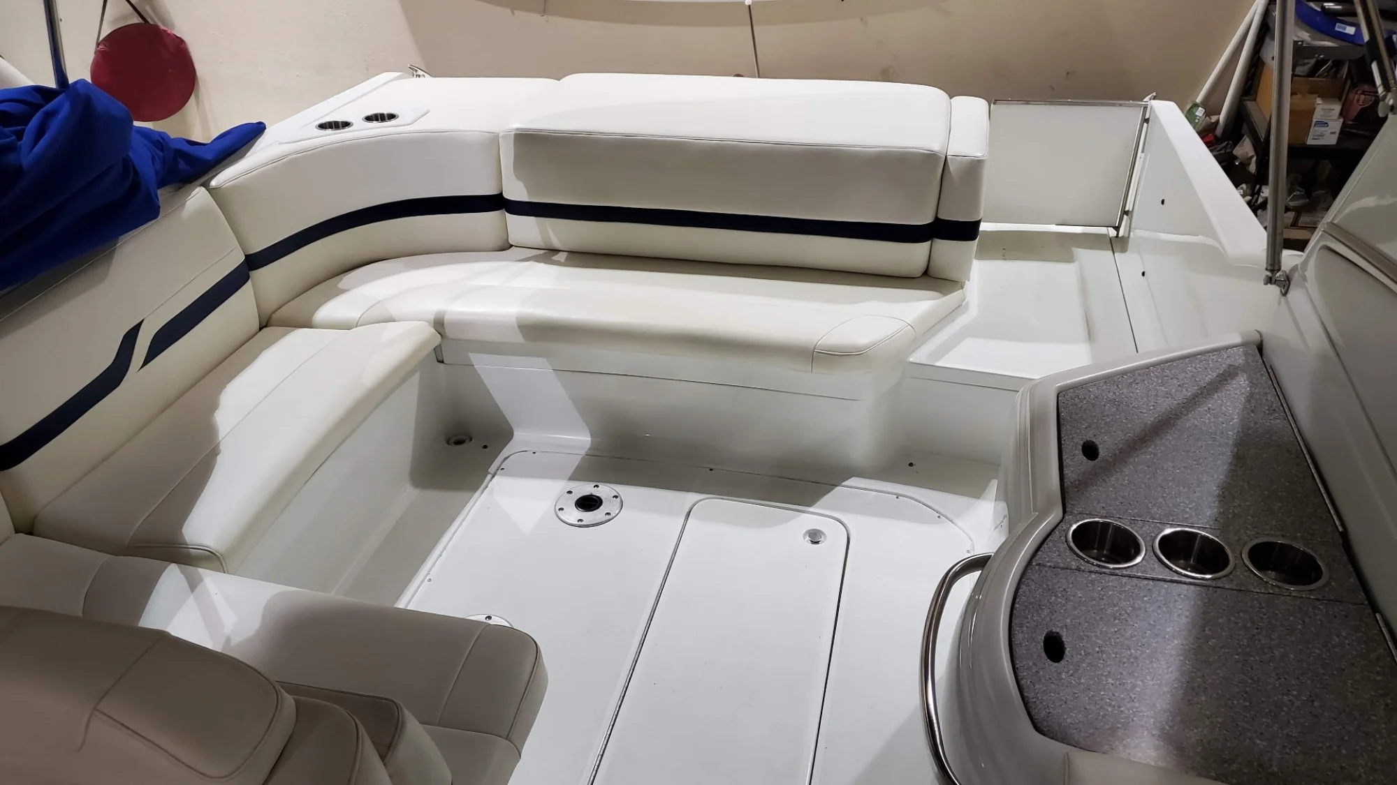 2007 Formula 330 Sun Sport - Image 3