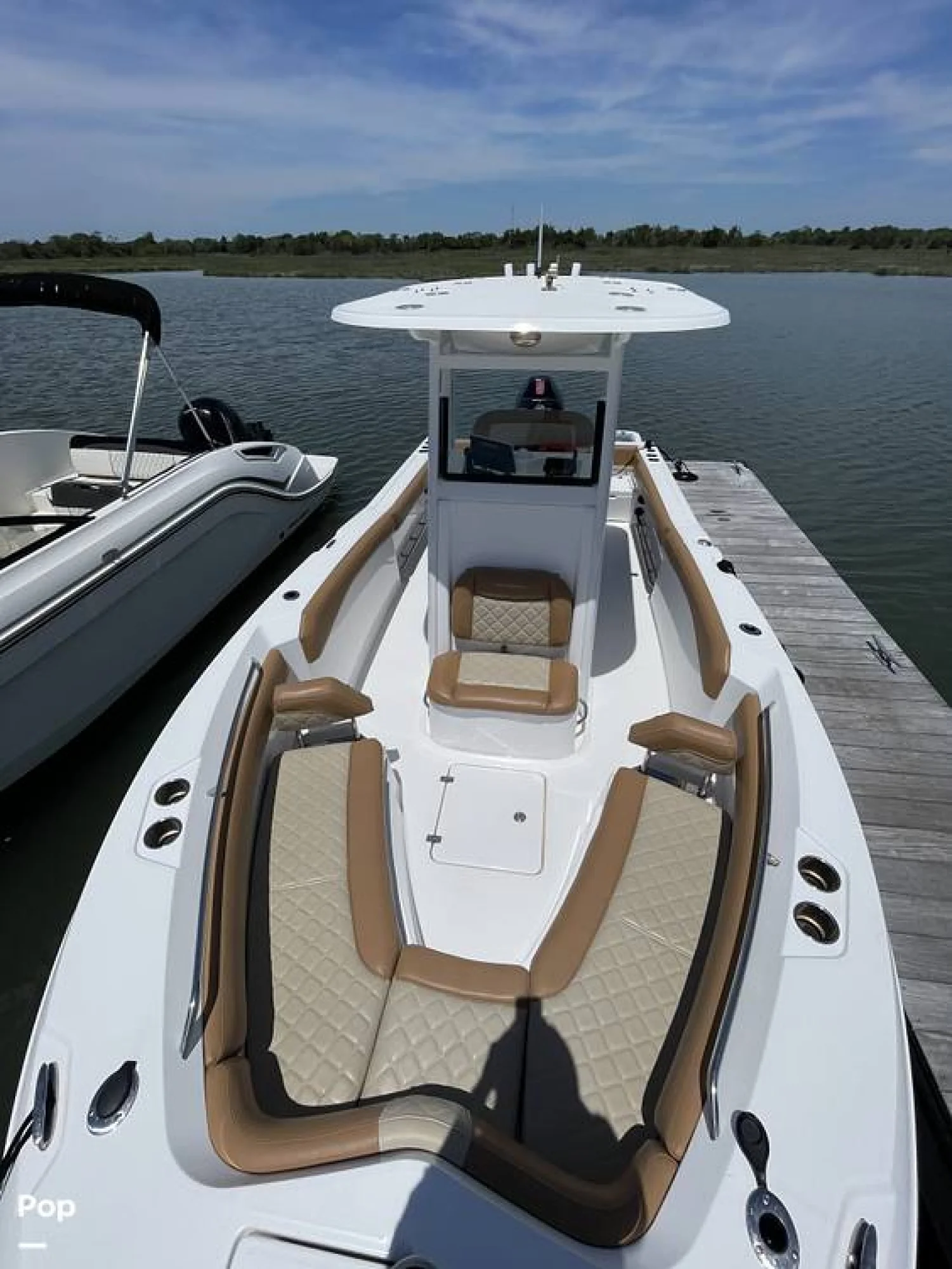 2025 NauticStar 2420 SL - Image 3