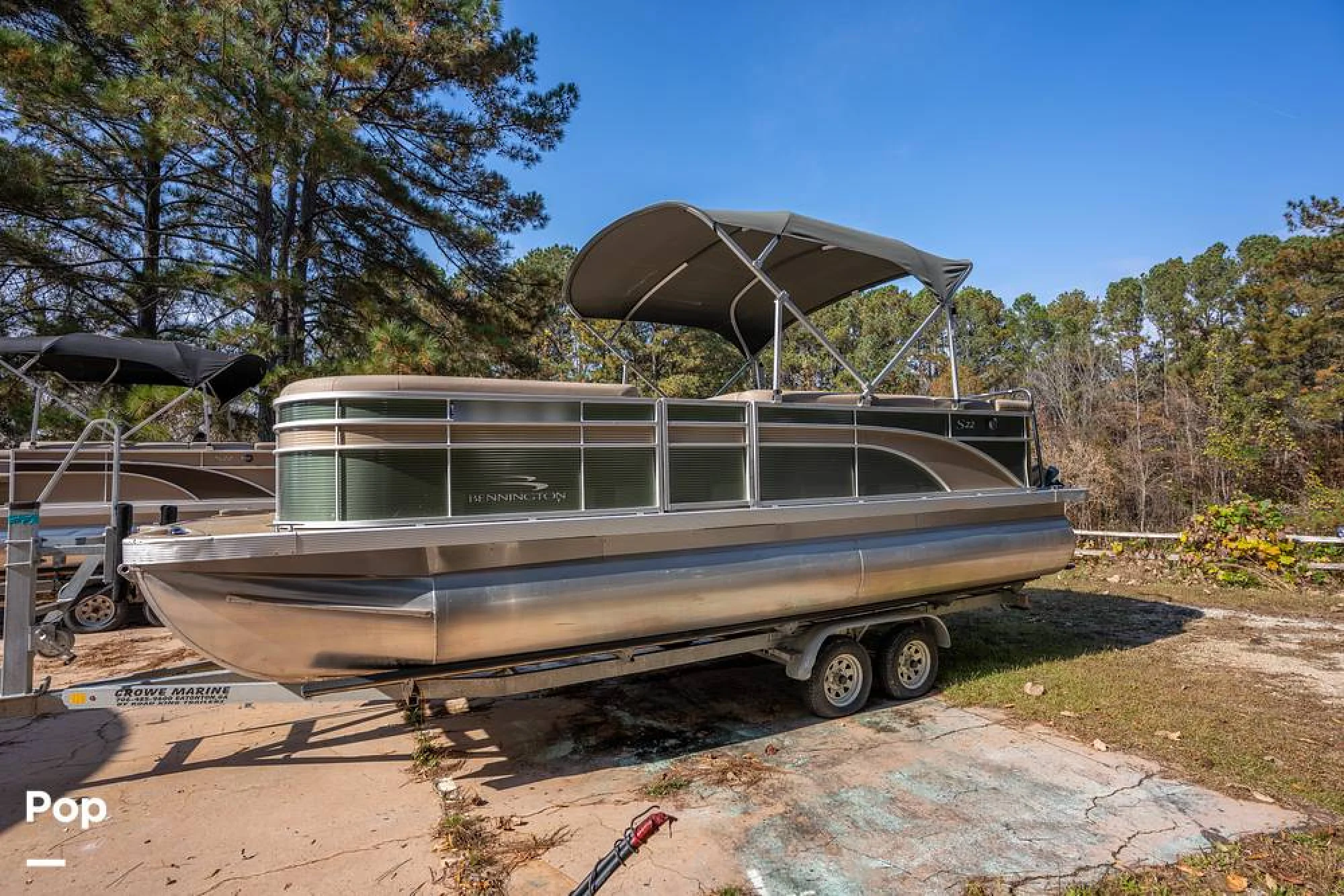 2023 Bennington S22 - Main Image