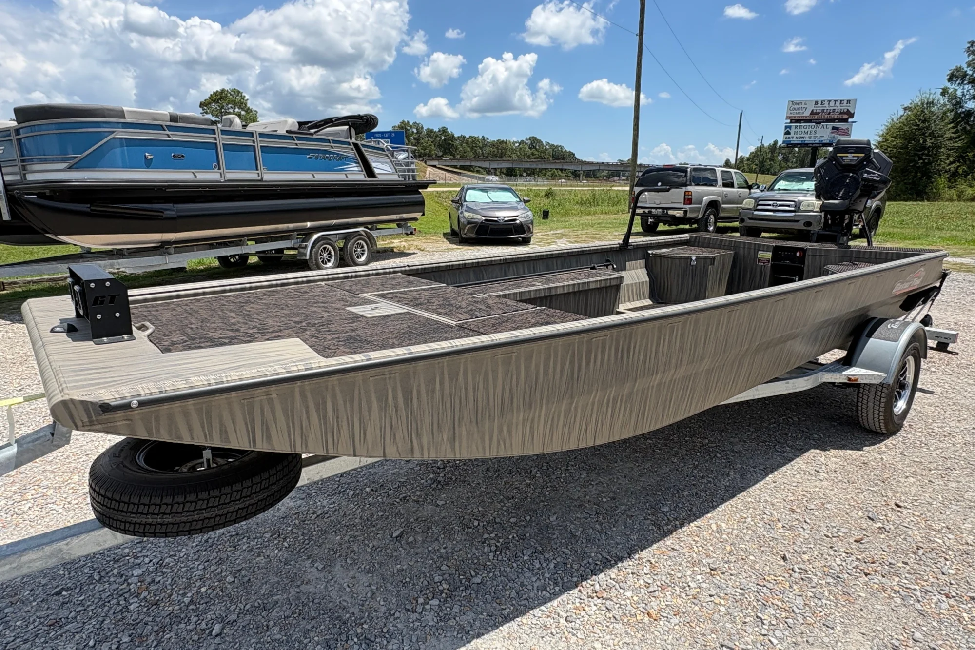 2027 Gator Tail 1860 - Image 3