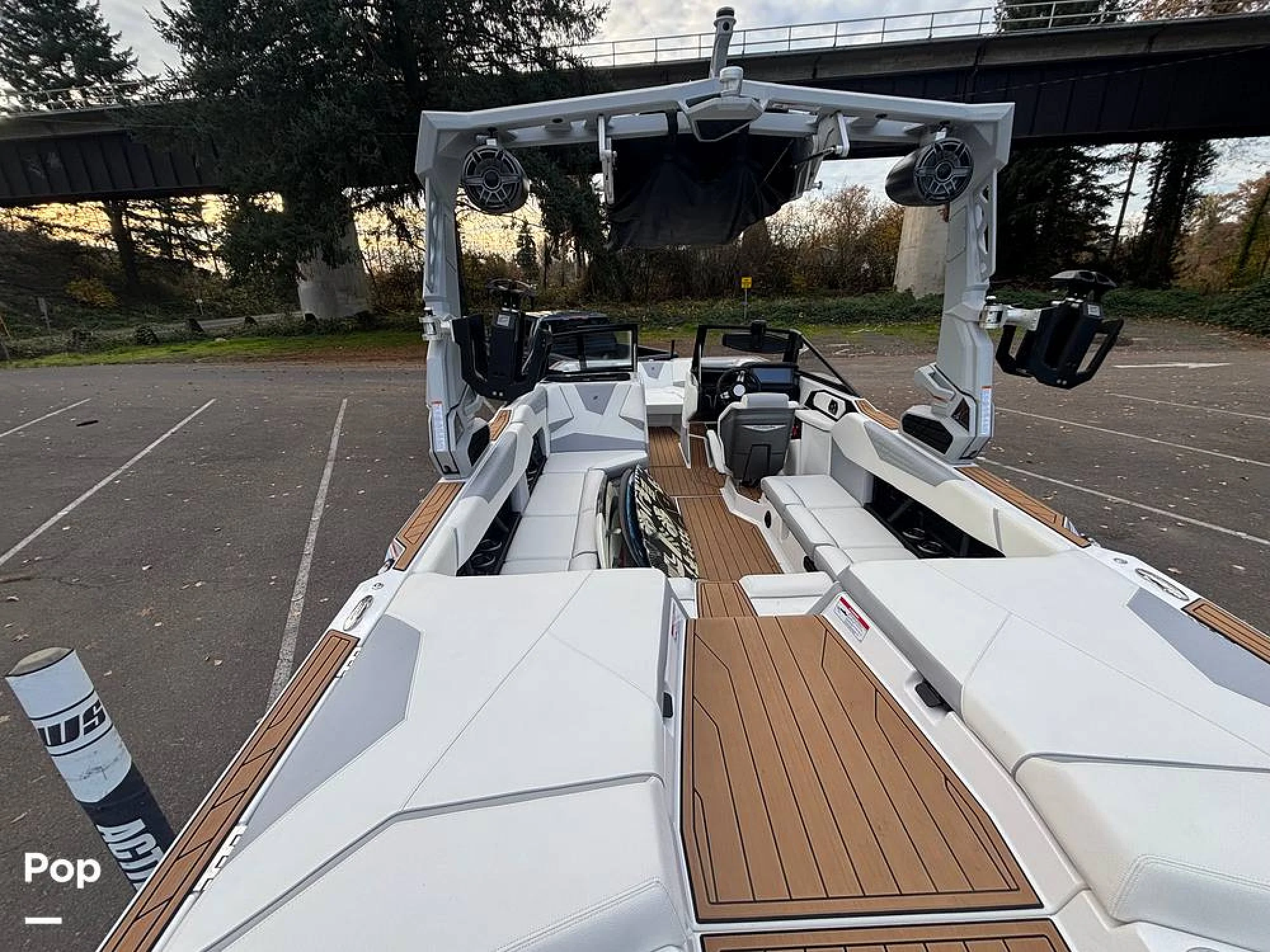 2022 Super Air Nautique S23 - Image 5