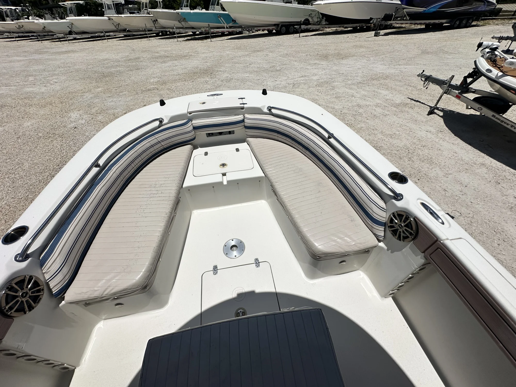 2016 Carolina Skiff 23 Ultra Elite - Image 2
