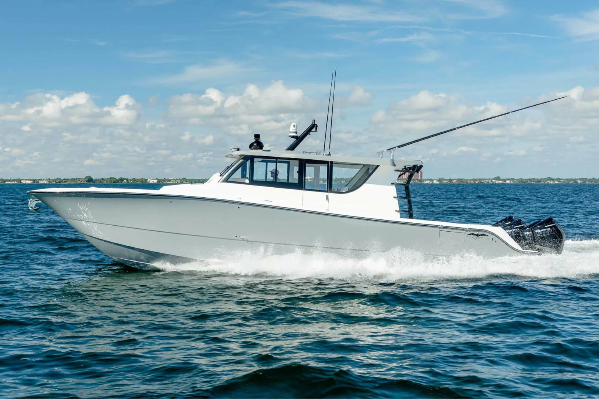 2026 Invincible 46 Pilothouse - Image 3