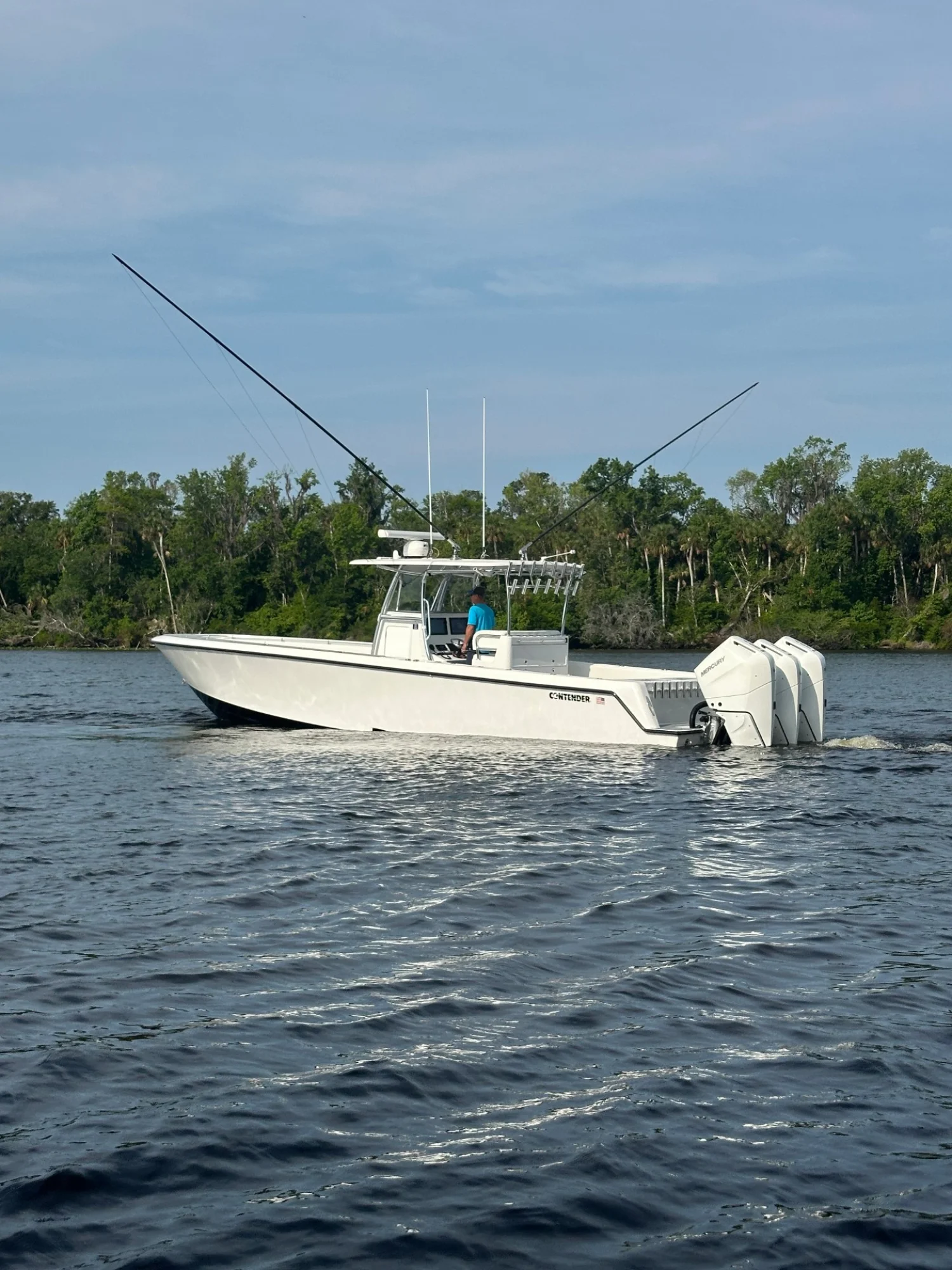 2024 Contender 39ST W/ Triple Mercury 400 V10 - Image 5
