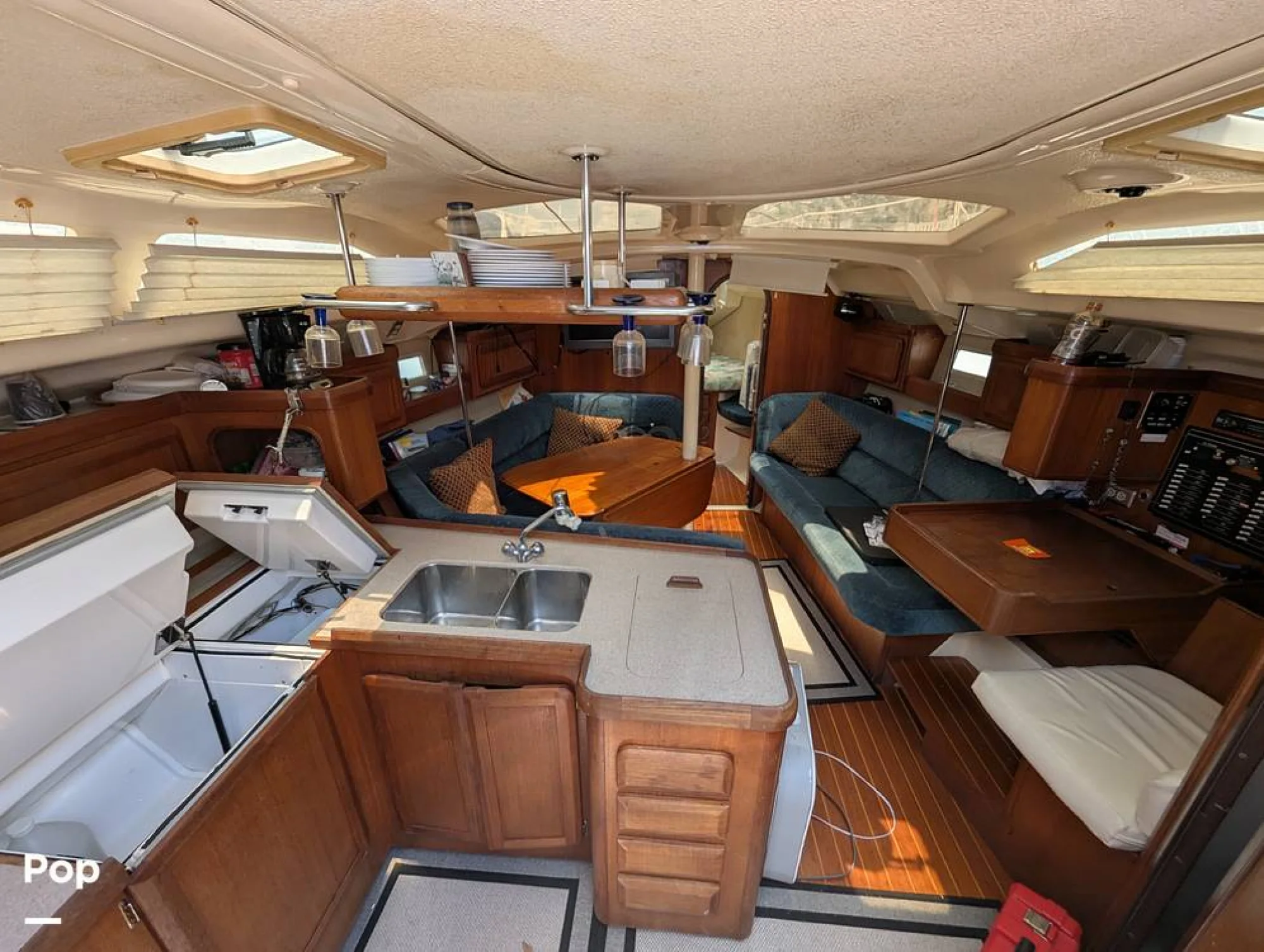 1996 Hunter 40.5 Legend - Image 4