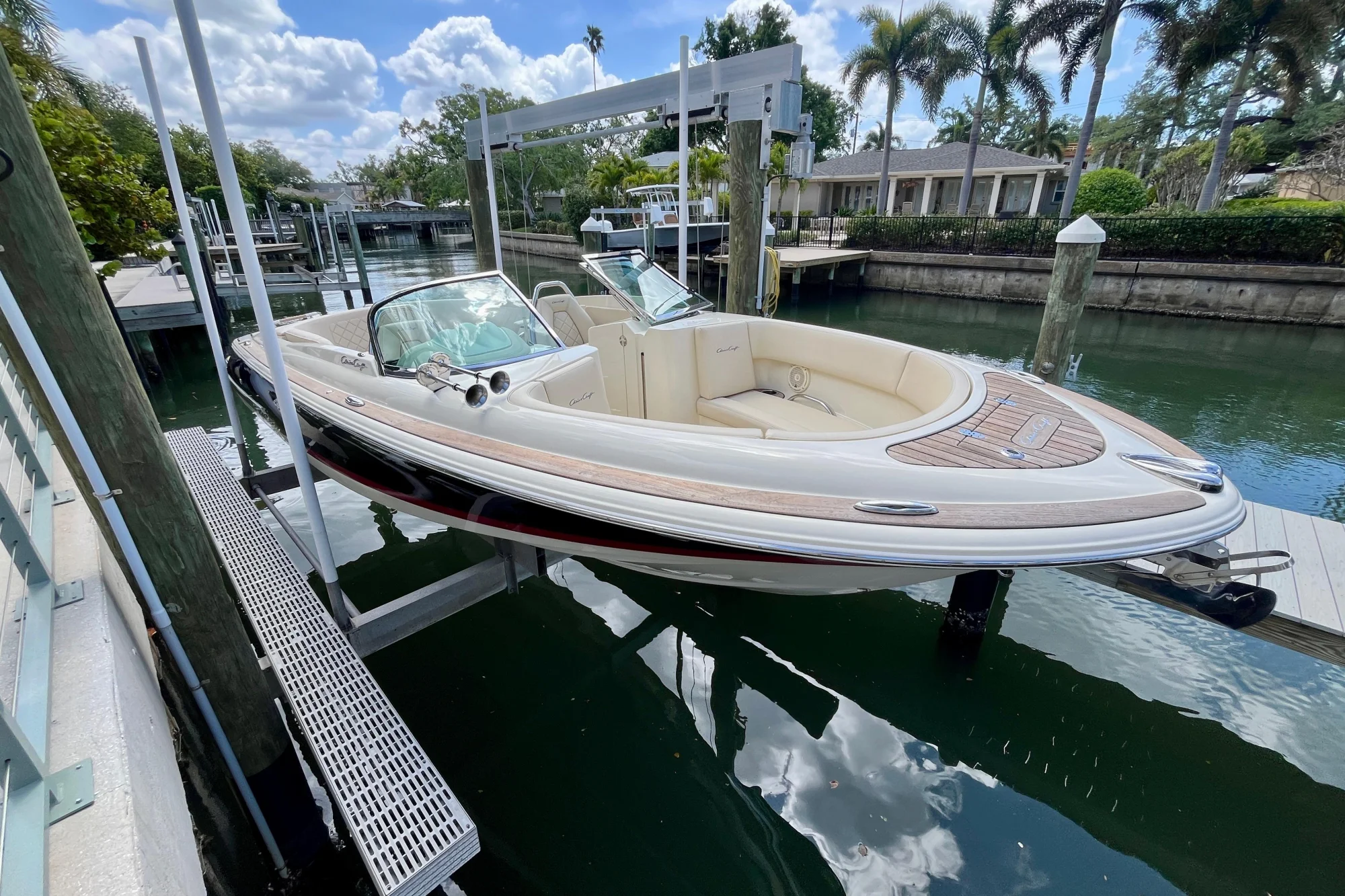 2019 Chris-Craft Launch 27 - Image 3