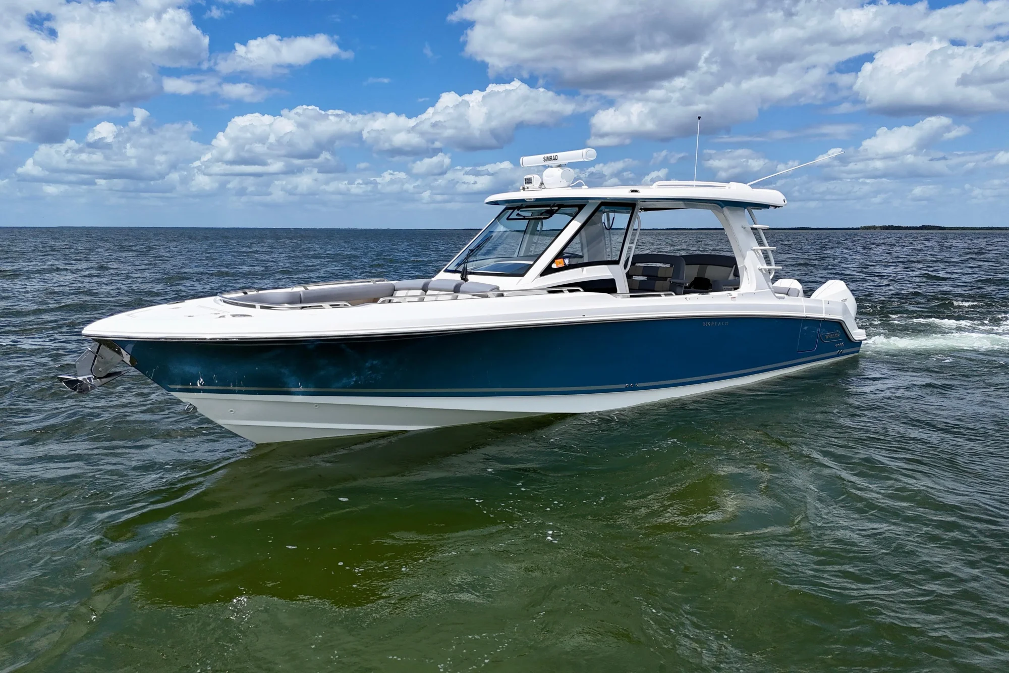 2025 Boston Whaler 350 Realm - Main Image